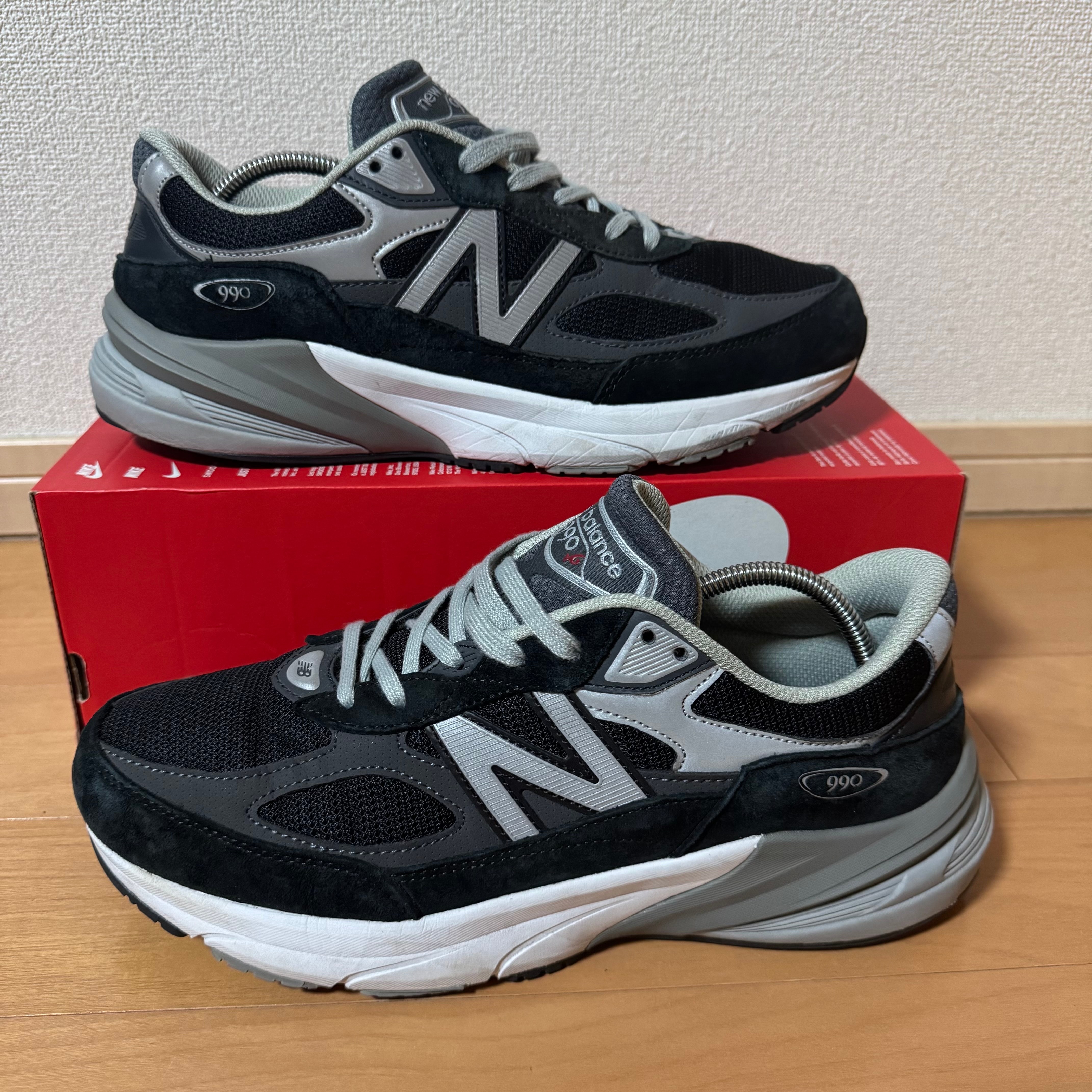 New Balance 990V6 "Black" (Heel NB Logo)