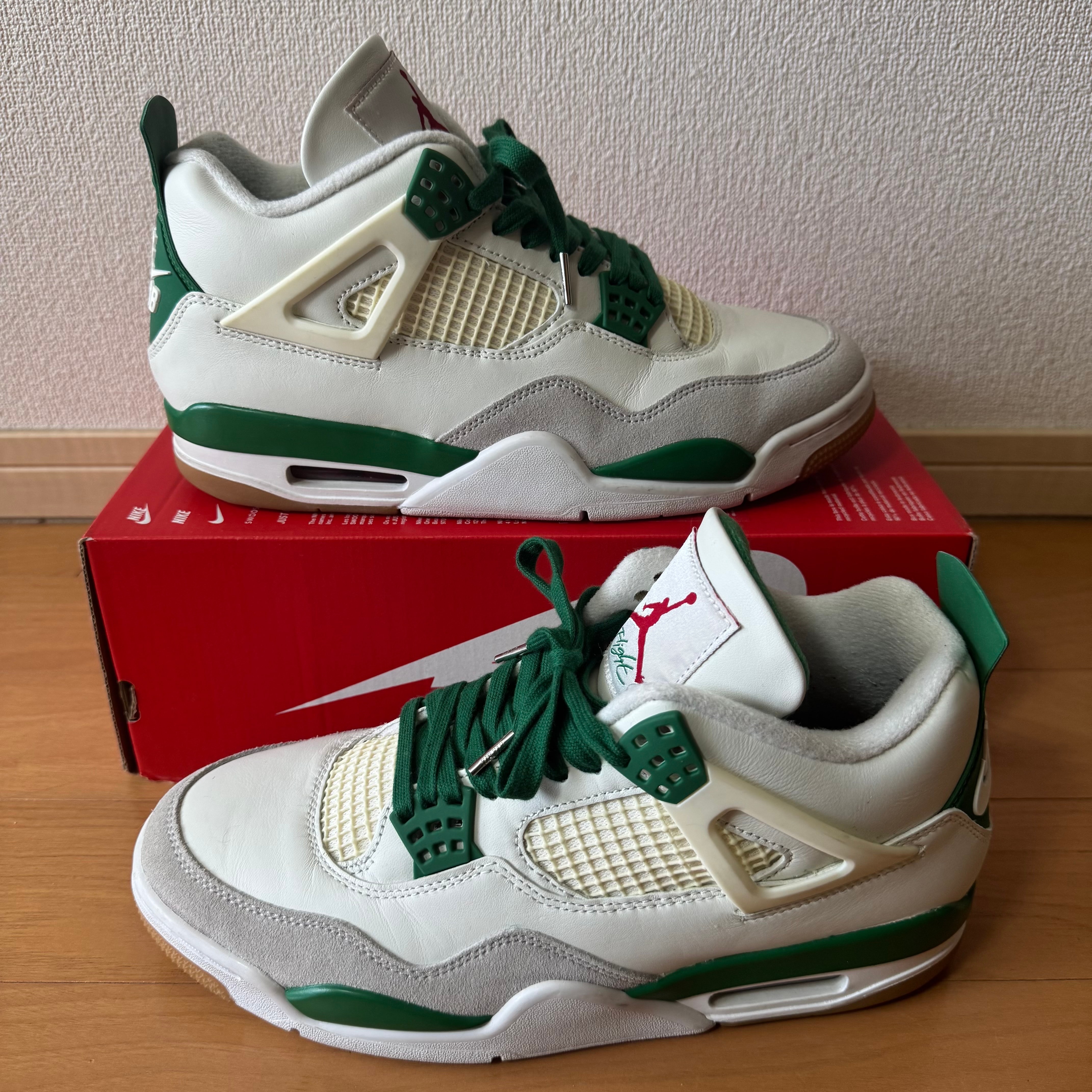 Nike SB × Air Jordan 4 Retro SP "Pine Green"