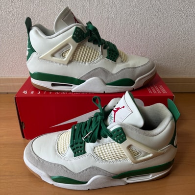 Nike SB × Air Jordan 4 Retro SP "Pine Green"