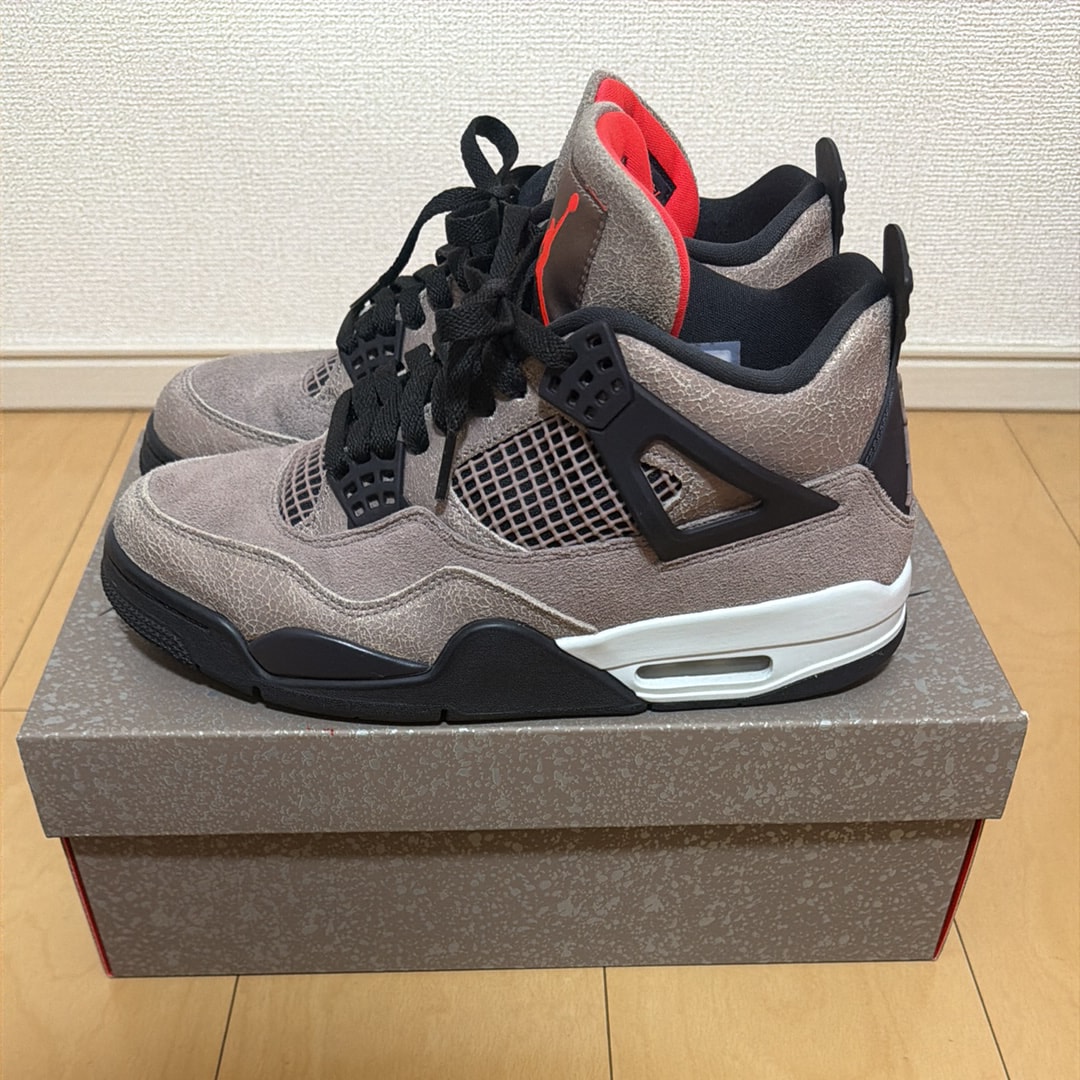 Nike Air Jordan 4 "Taupe Haze"   