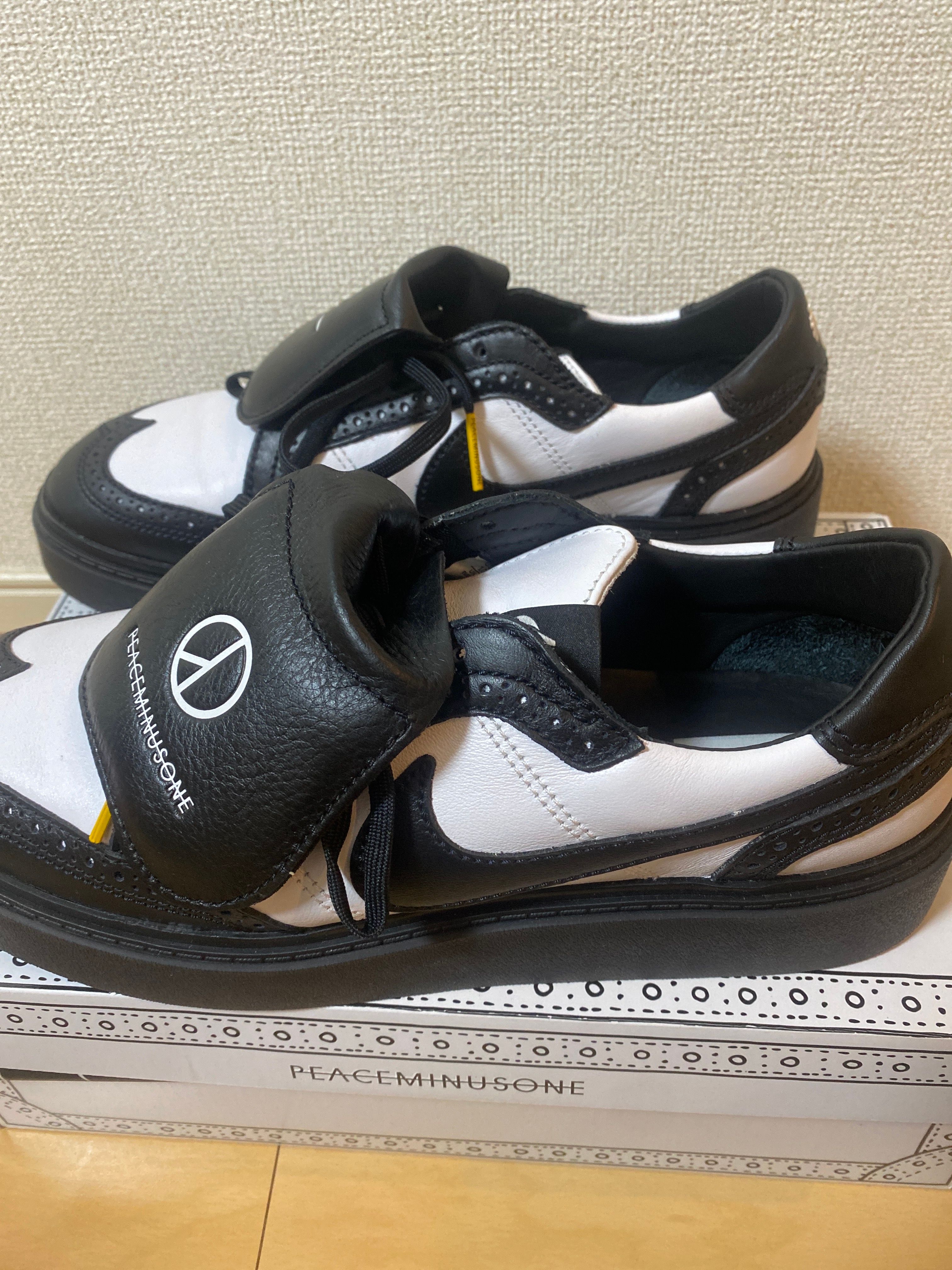 PEACEMINUSONE × Nike Kwondo 1 "Black and White" / G-DRAGON