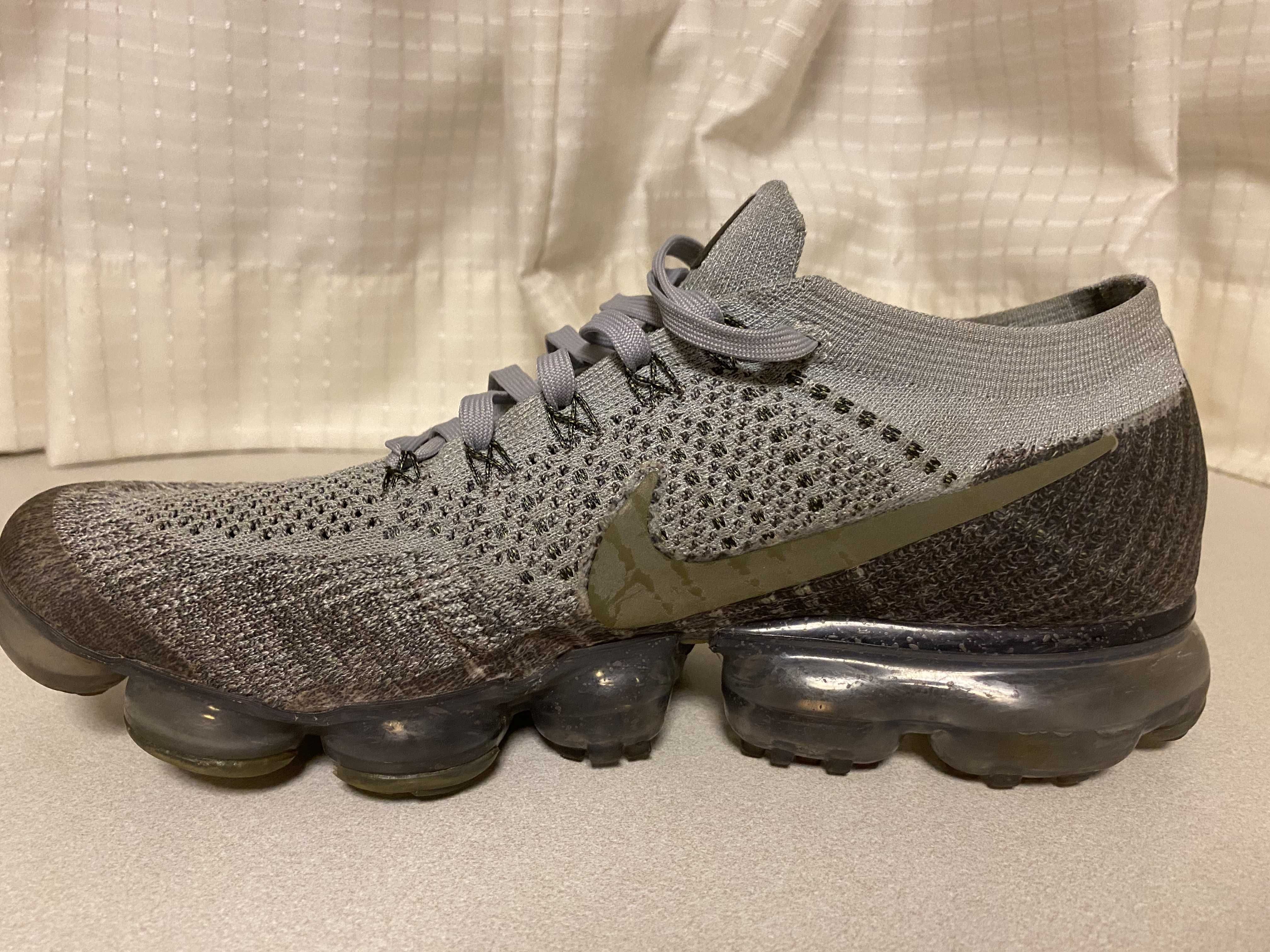 NIKE Women's AIR VAPORMAX FLYKNIT "GREY ON GREY"