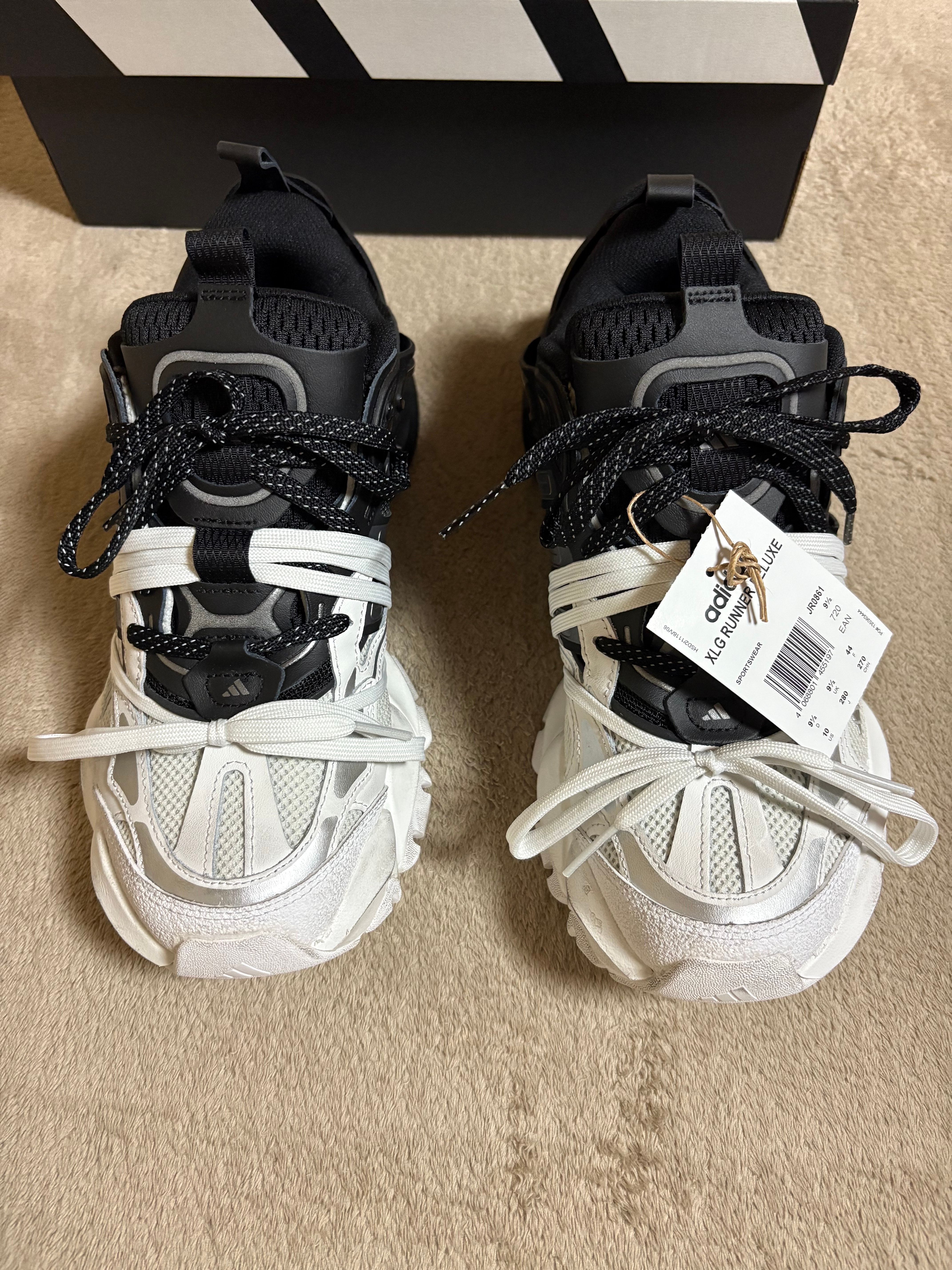 アディダス XLGランナー デラックス "ホワイト/ブラック"