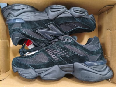 New Balance 9060 "Triple Black"