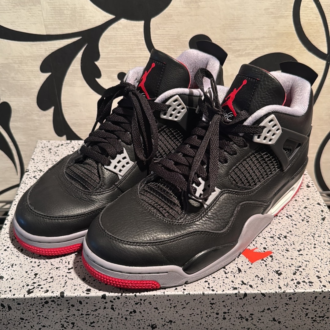 Nike Air Jordan 4 Retro 