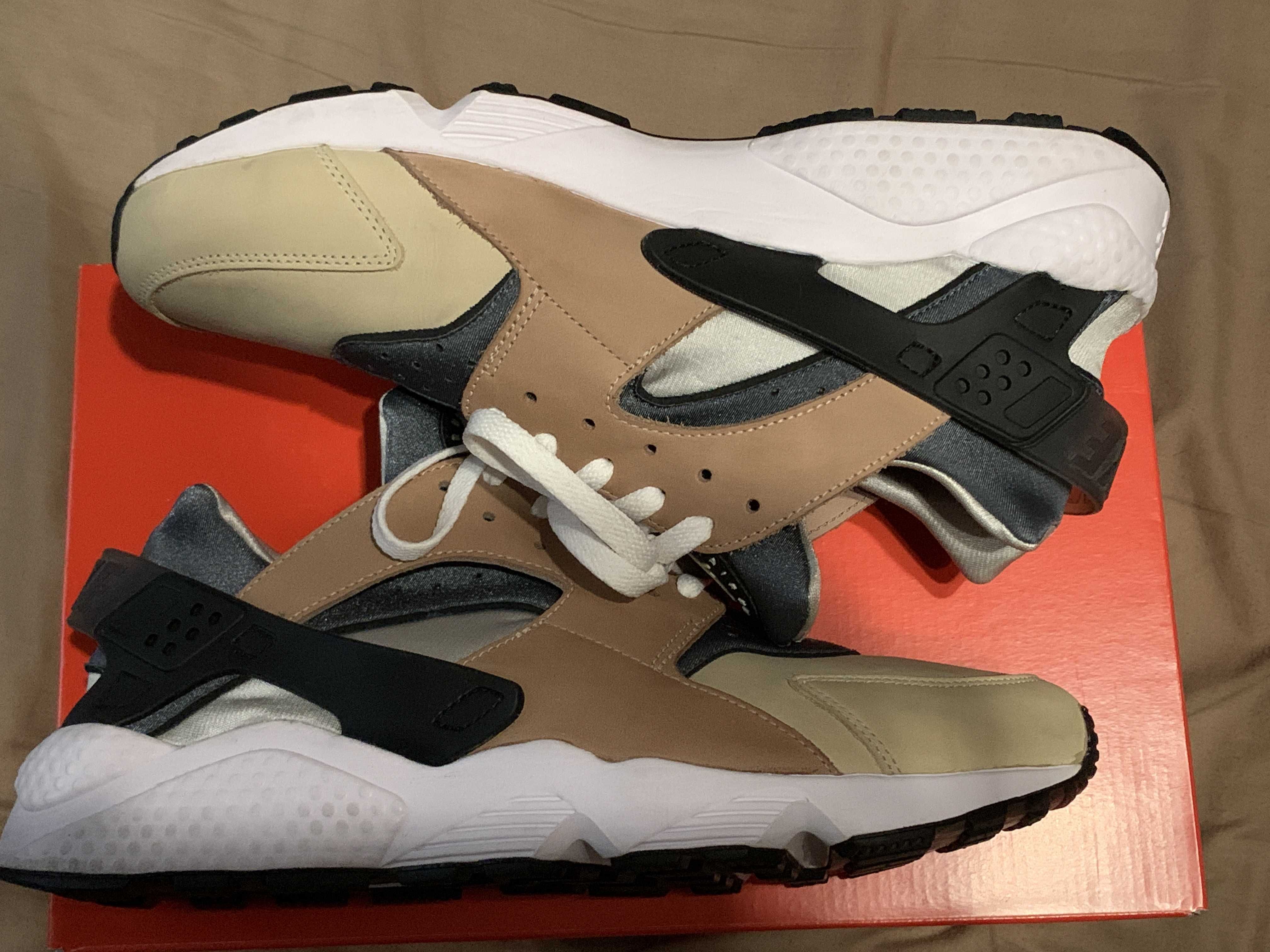 Nike Air Huarache "Escape" (2021)