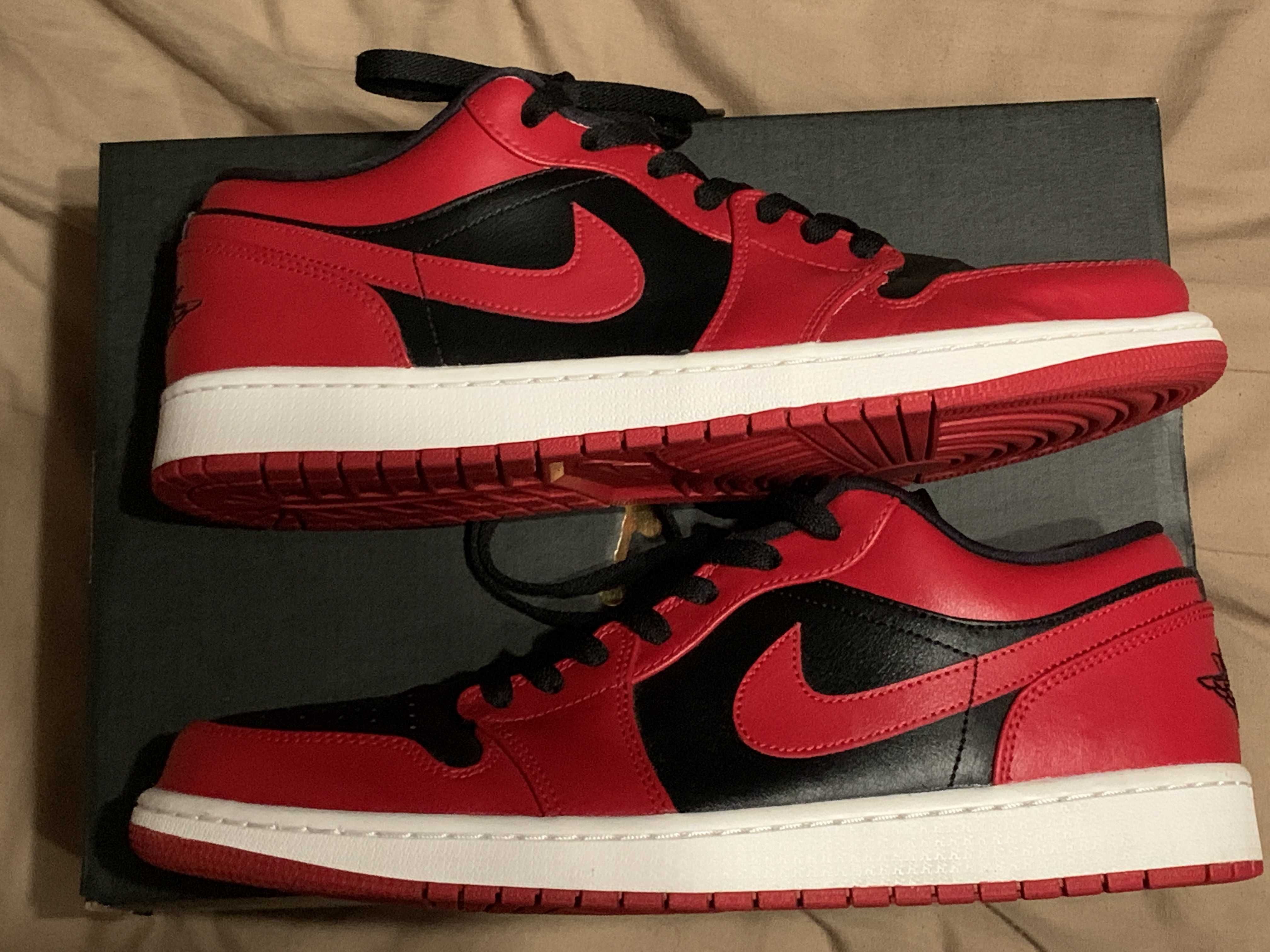 Nike Air Jordan 1 Low "Varsity Red"