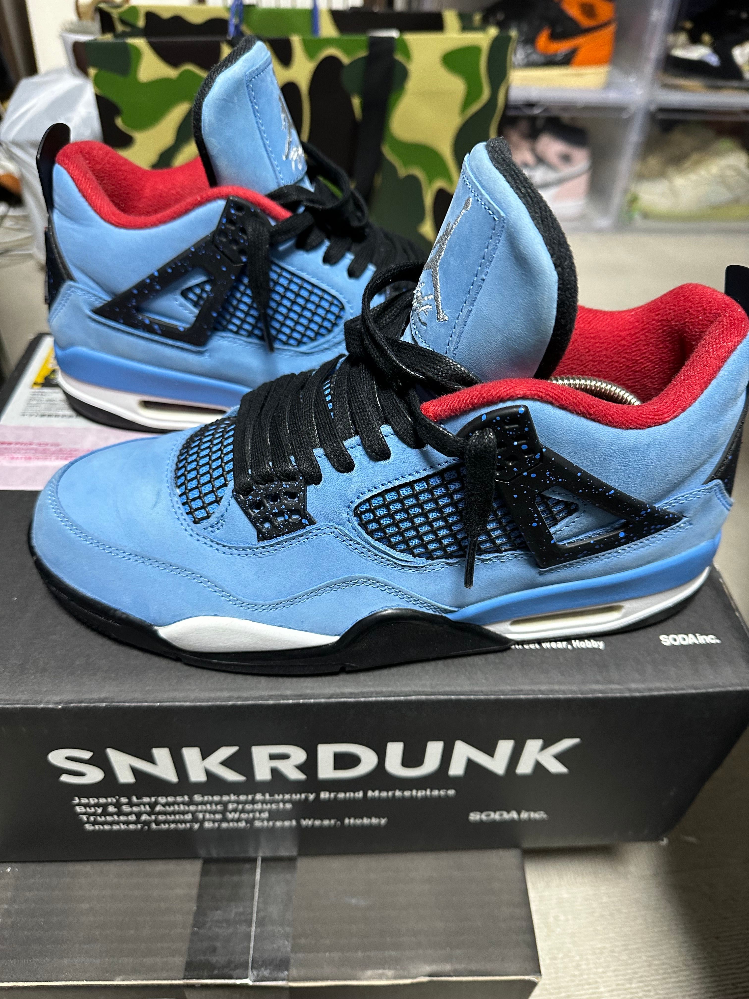 Travis Scott × Nike Air Jordan 4 Retro Cactus Jack "University Blue"