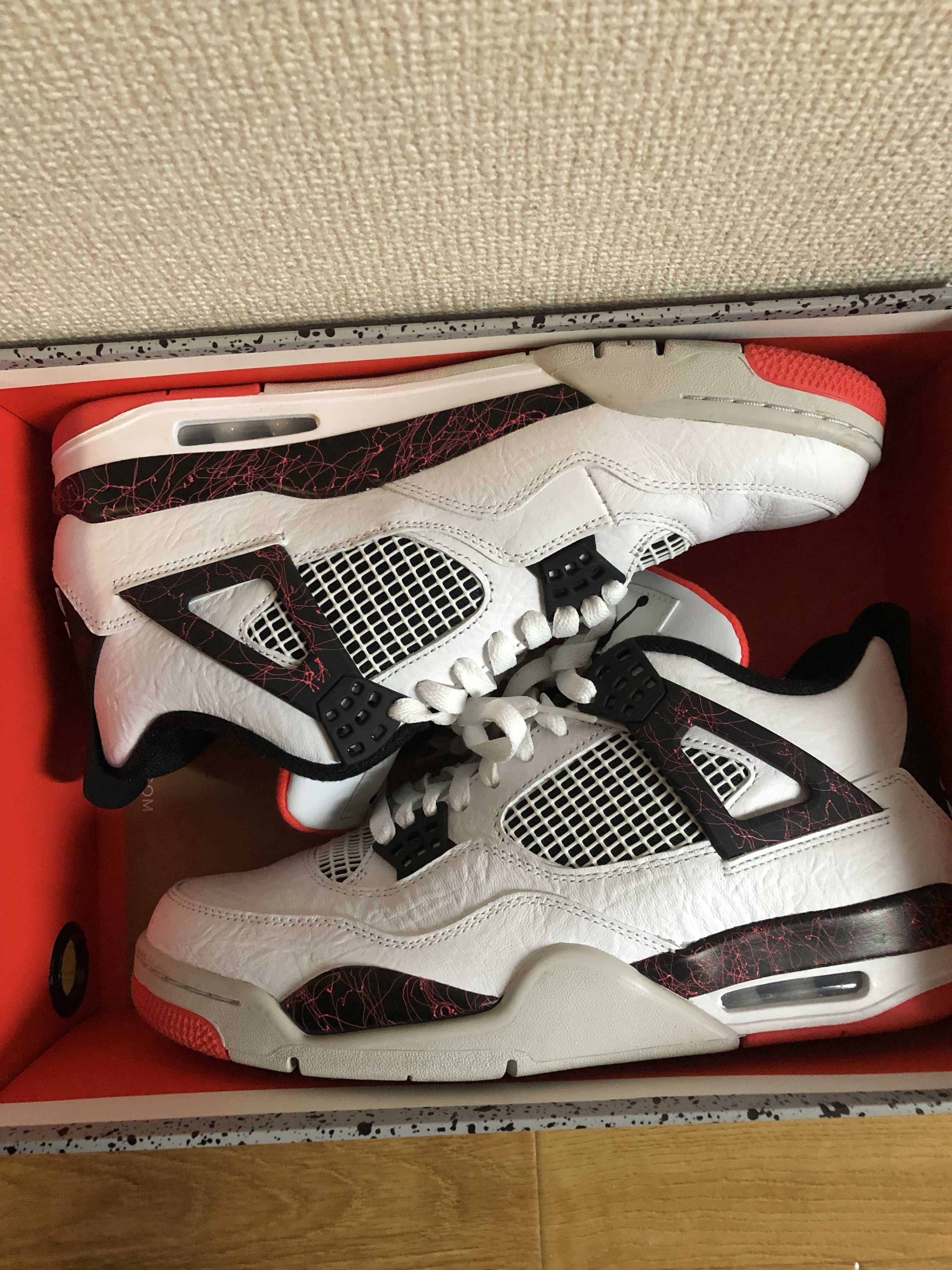 Nike Air Jordan 4 Retro "Flight Nostalgia"