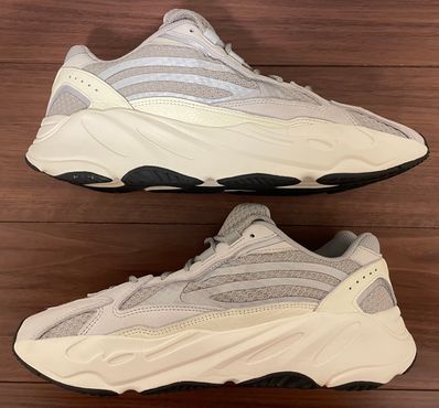 adidas YEEZY Boost 700 V2 "Static"