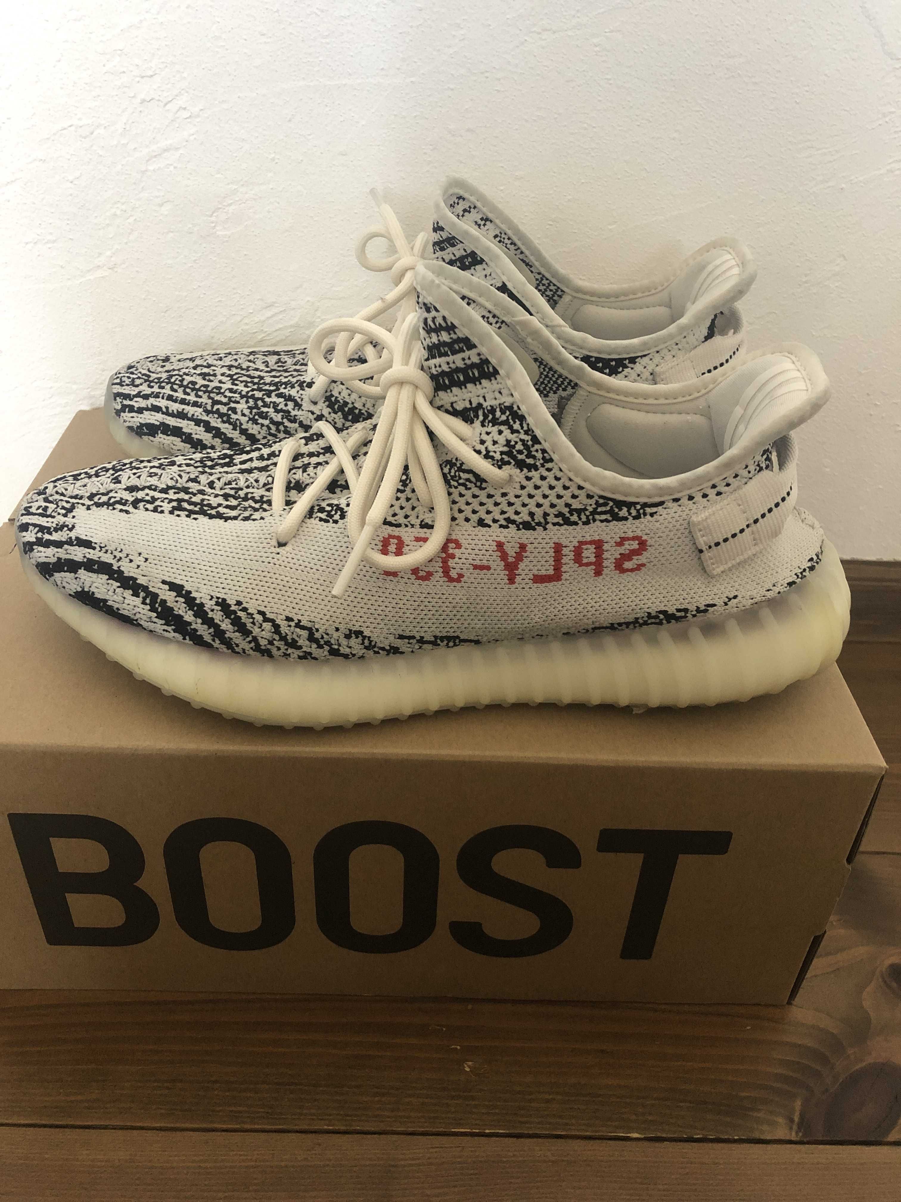 adidas YEEZY Boost 350 V2 "Zebra"