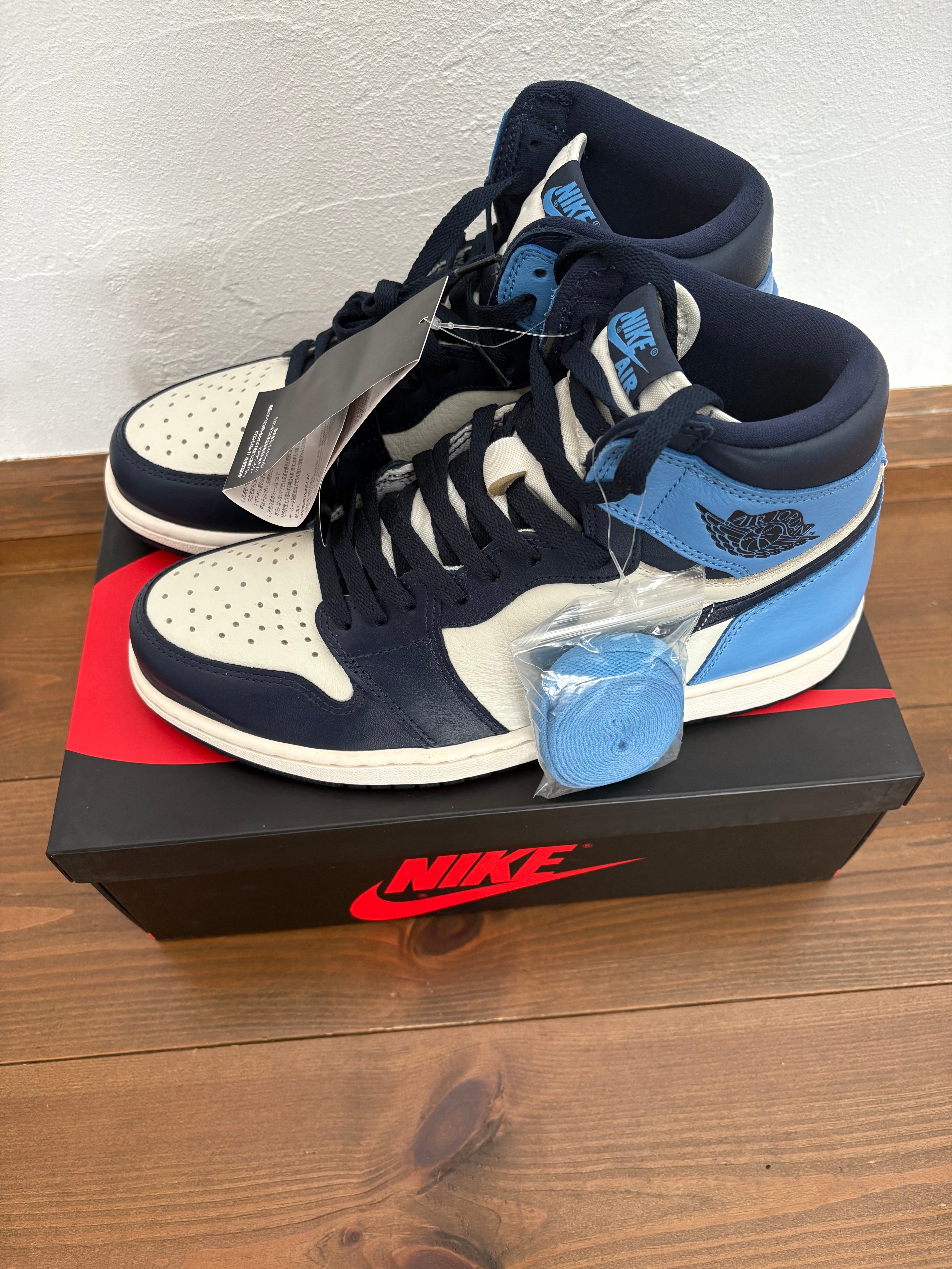 Nike Air Jordan 1 Retro High OG "Obsidian/University Blue"