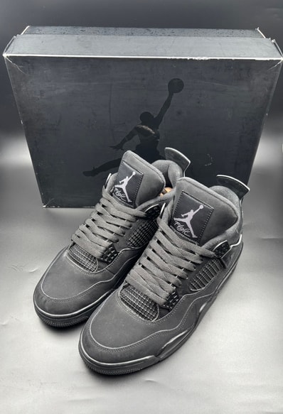 Nike Air Jordan 4 "Black Cat"