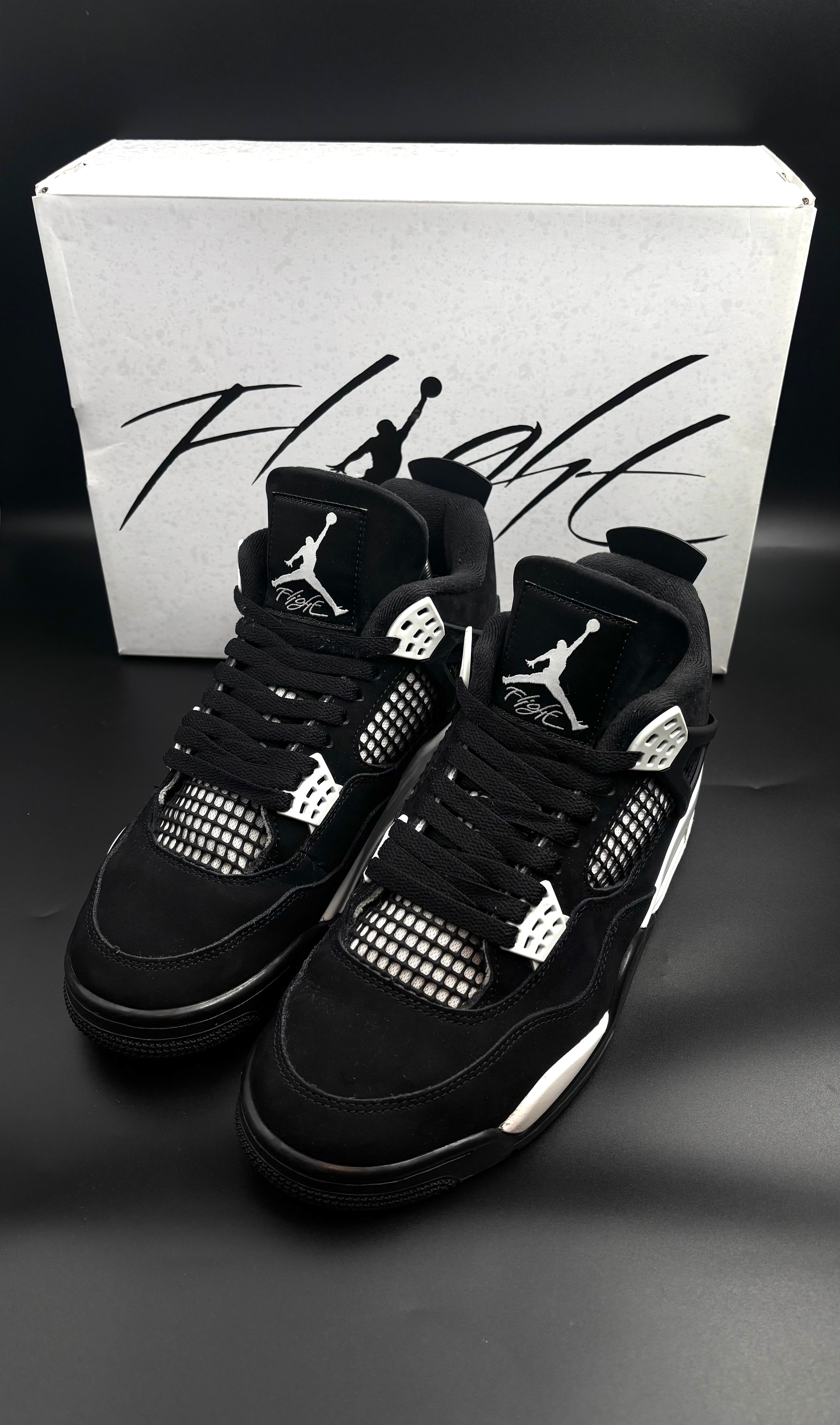 Nike Air Jordan 4 Retro "White Thunder"