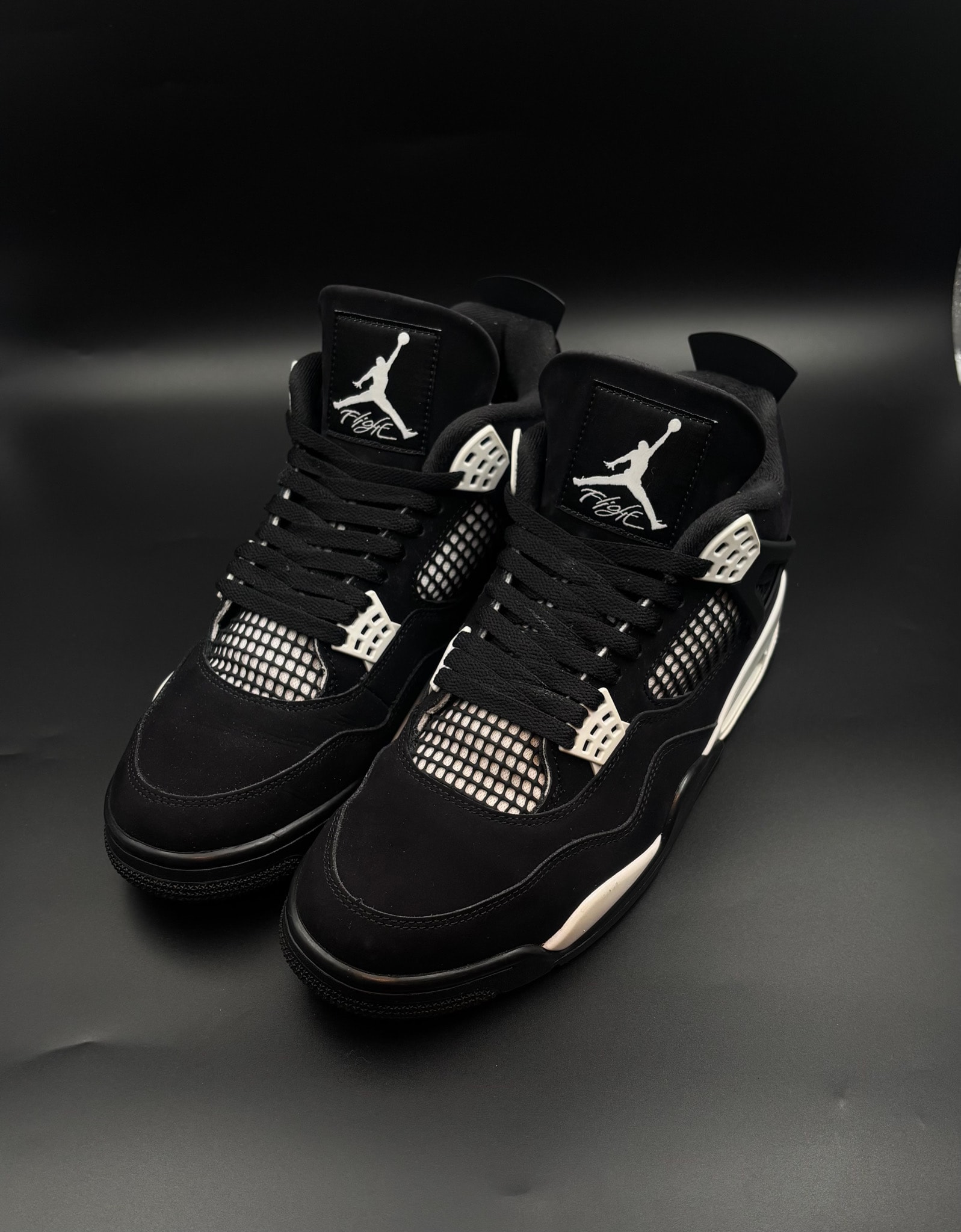 Nike Air Jordan 4 Retro "White Thunder"
