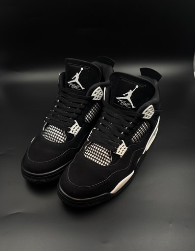 Nike Air Jordan 4 Retro "White Thunder"