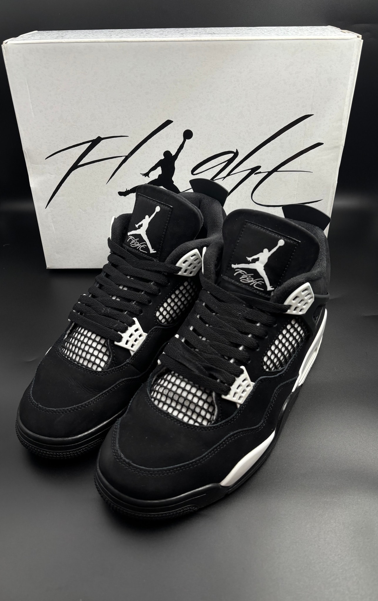 Nike Air Jordan 4 Retro "White Thunder"