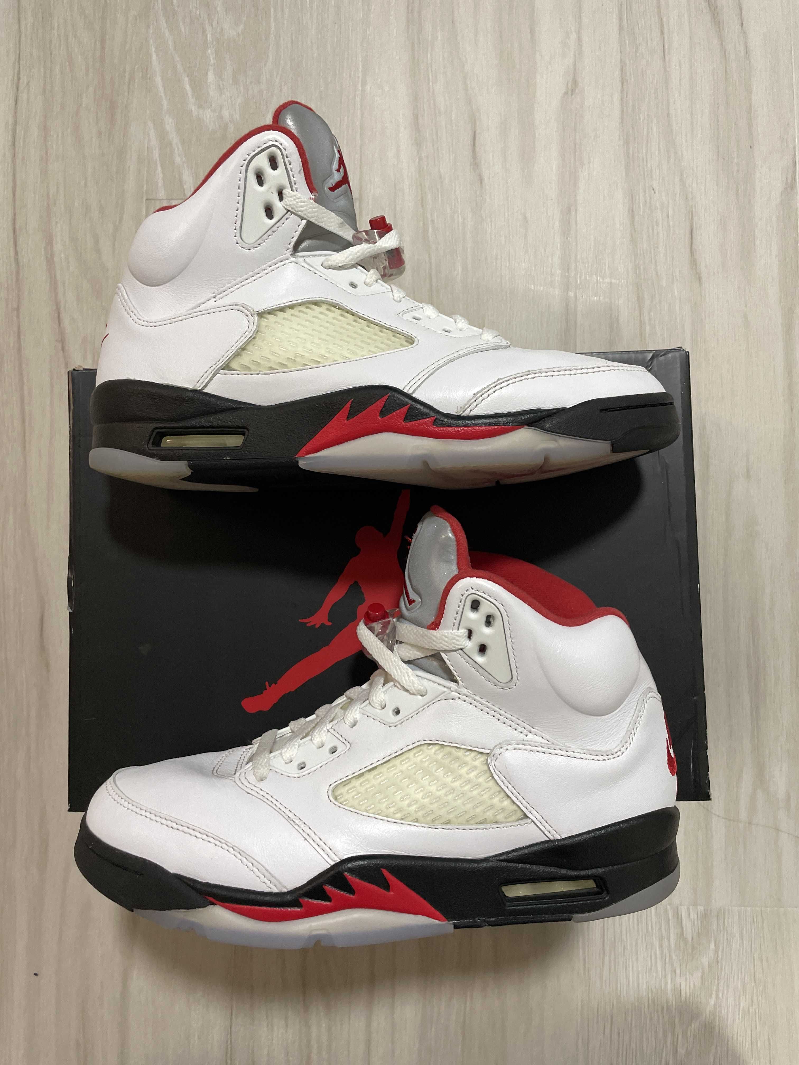 Nike Air Jordan 5 Retro "Fire Red" (2020)