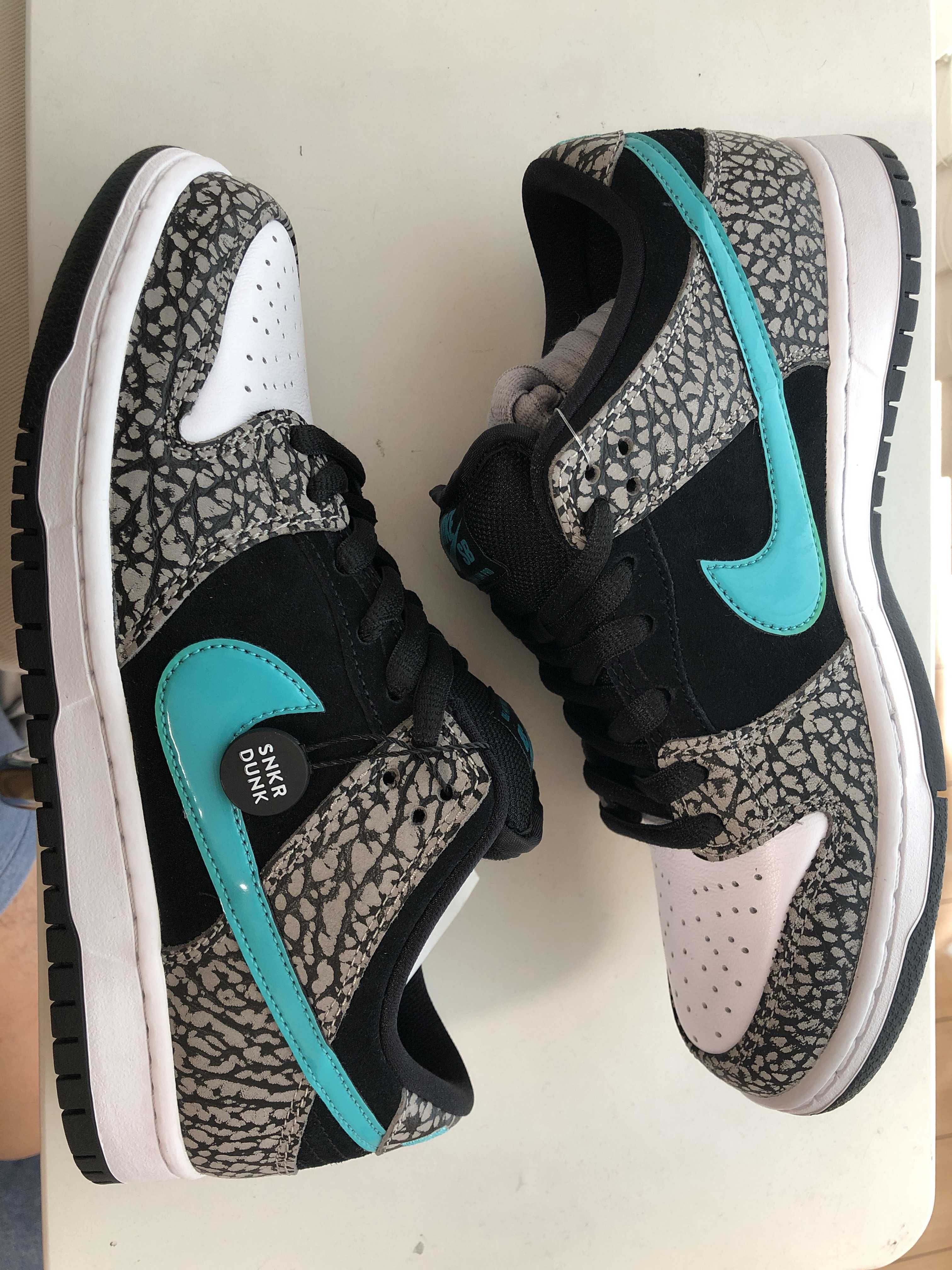 Nike SB Dunk Low "Elephant/Safari"