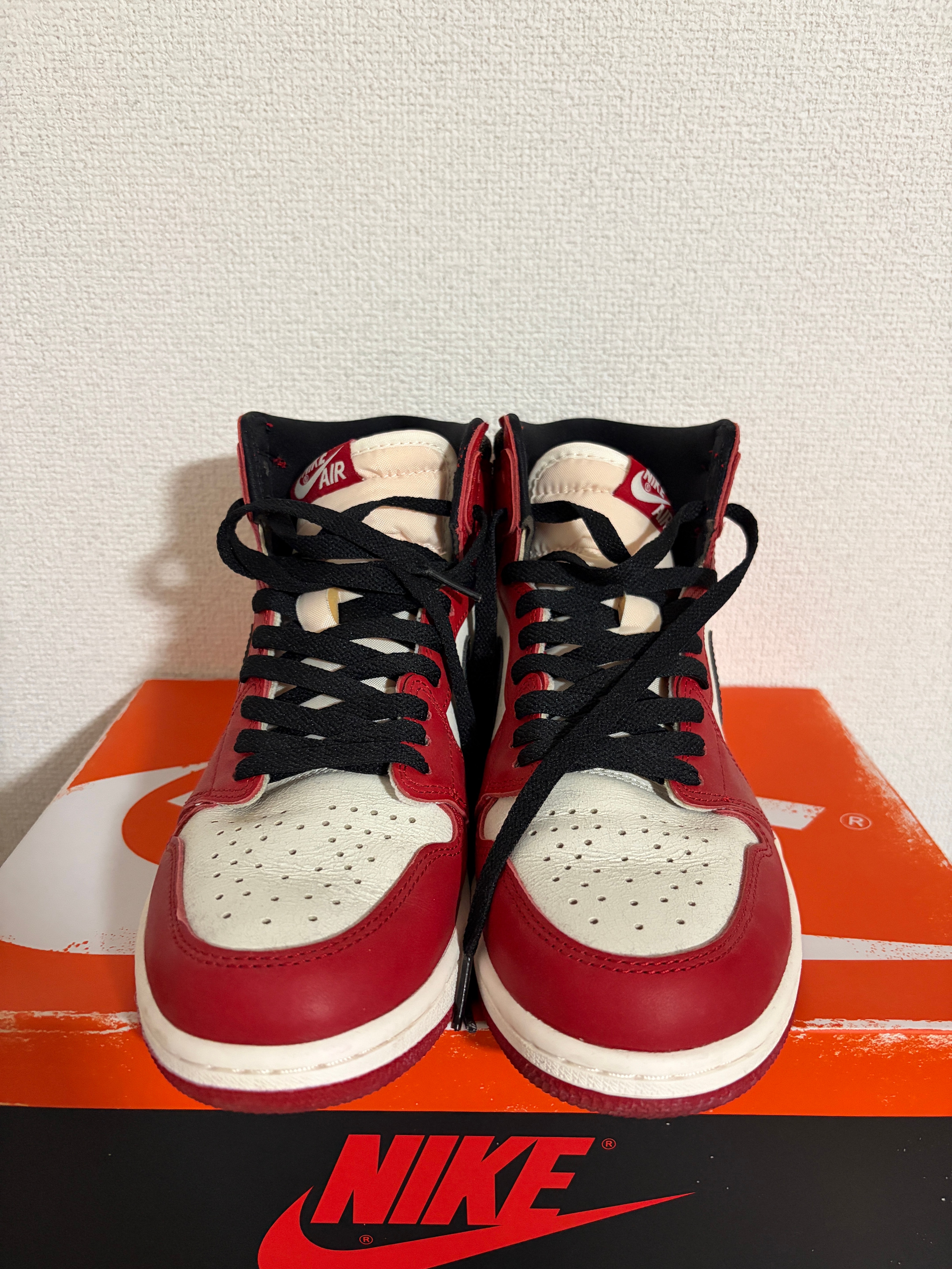 Nike Air Jordan 1 High OG "Lost & Found/Chicago"