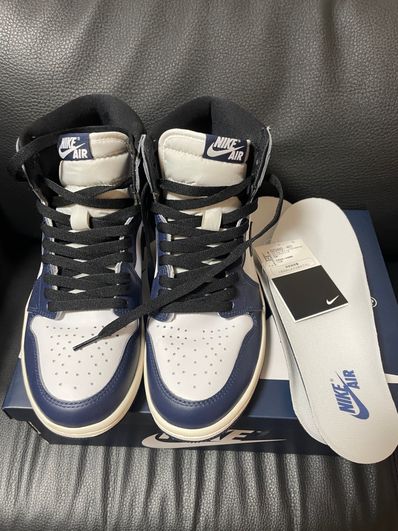Nike Air Jordan 1 Retro High OG "Midnight Navy"