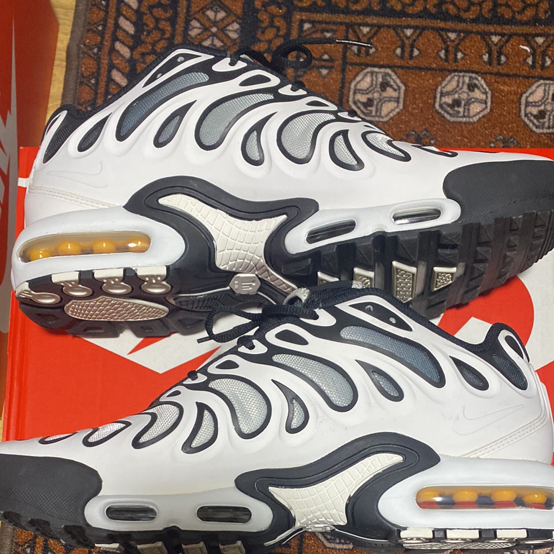 Nike Air Max Plus Drift "Metallic Silver"
