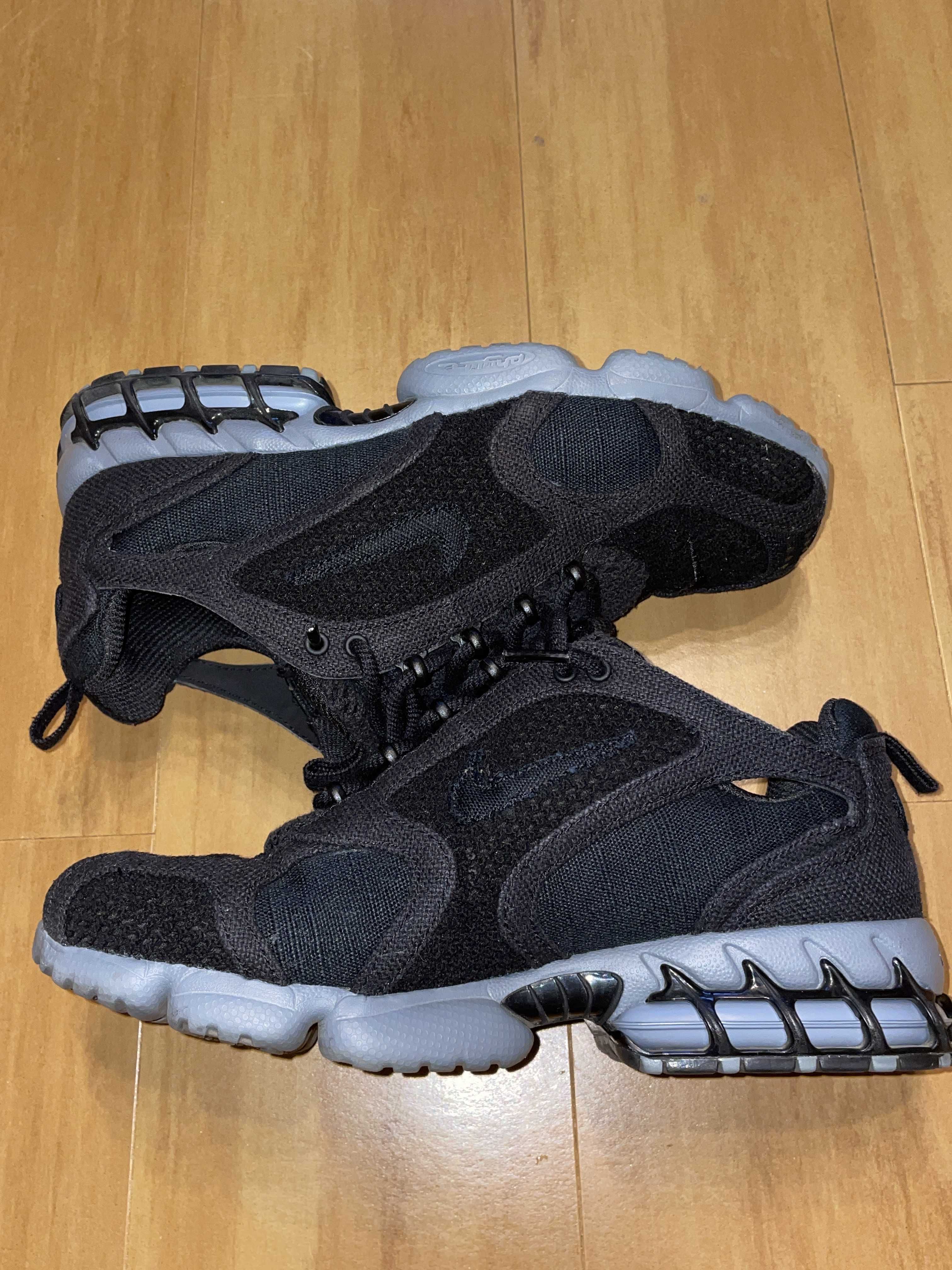Stussy × Nike Air Zoom Spiridon Cage 2 "Black"