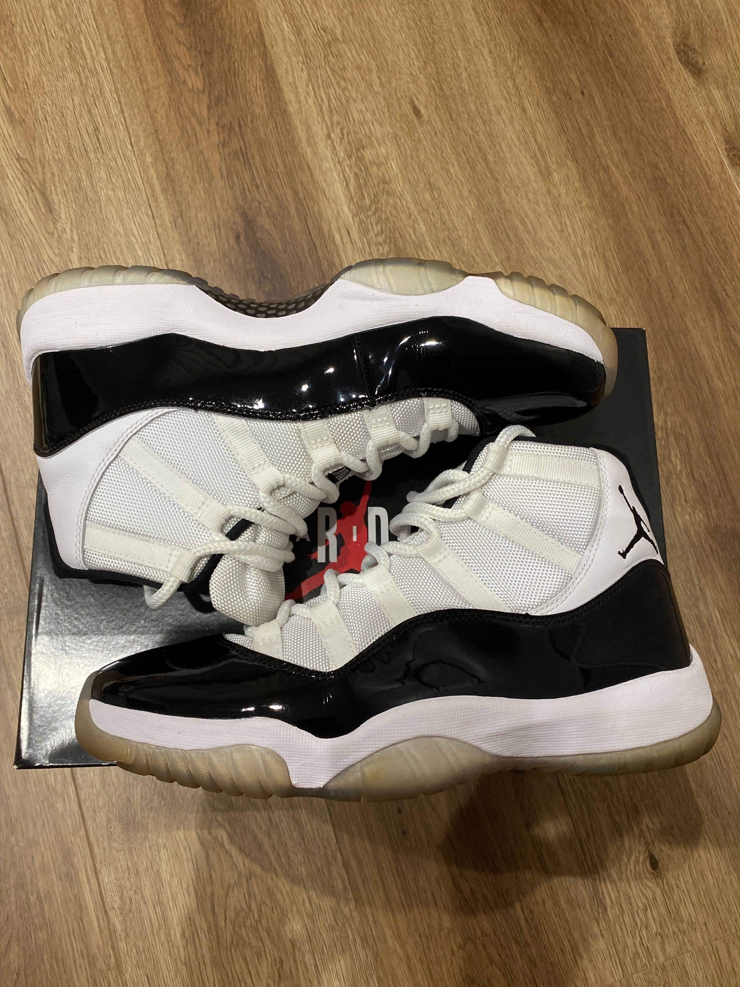 Nike Air Jordan 11 Retro "Concord" (2018)