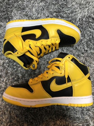 Nike Dunk High "Black/Varsity Maize"