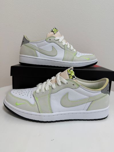 Nike Air Jordan 1 Low OG "Ghost Green"