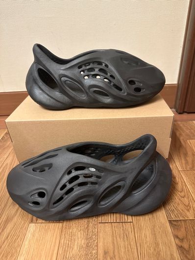 adidas YEEZY Foam Runner "Onyx"