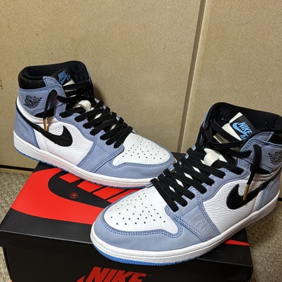 Nike Air Jordan 1 High OG "University Blue"