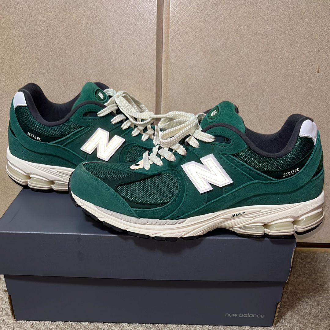 New Balance 2002R "Forest Green"