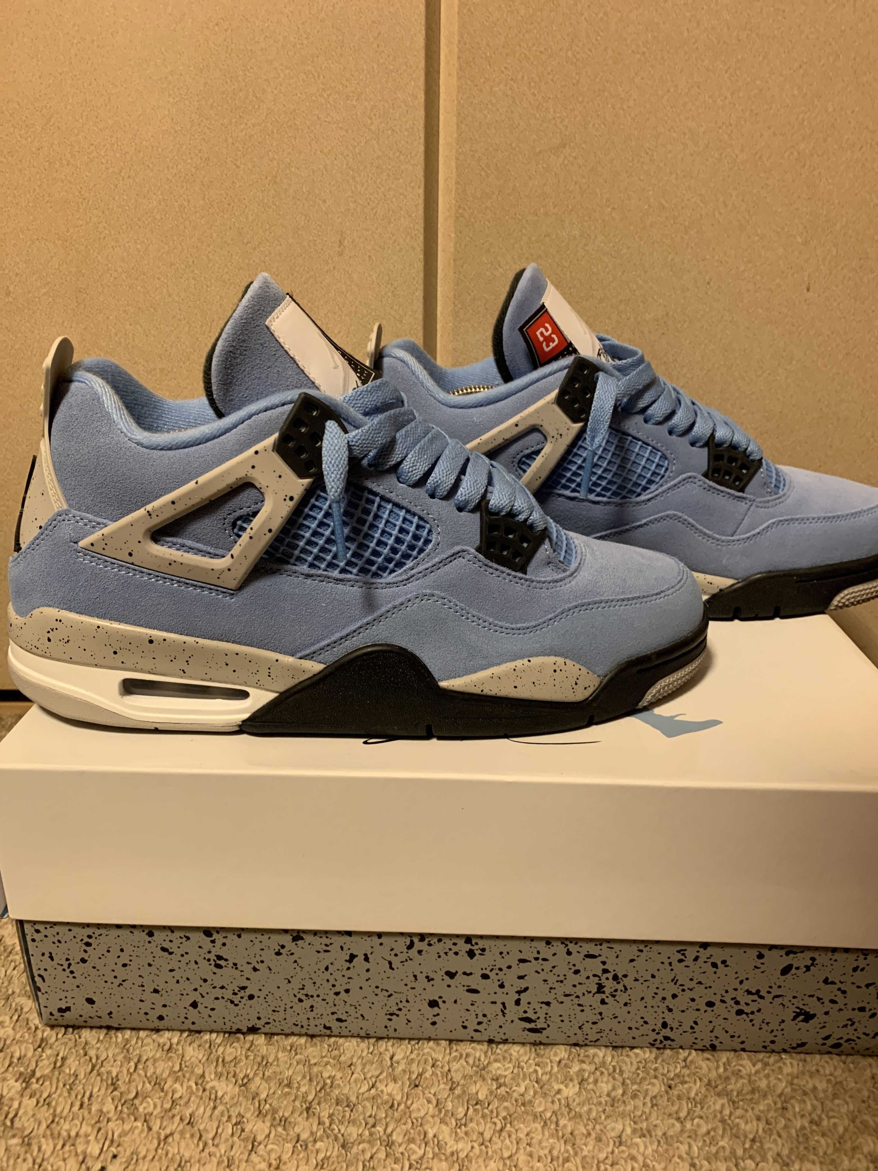 Nike Air Jordan 4 "University Blue"