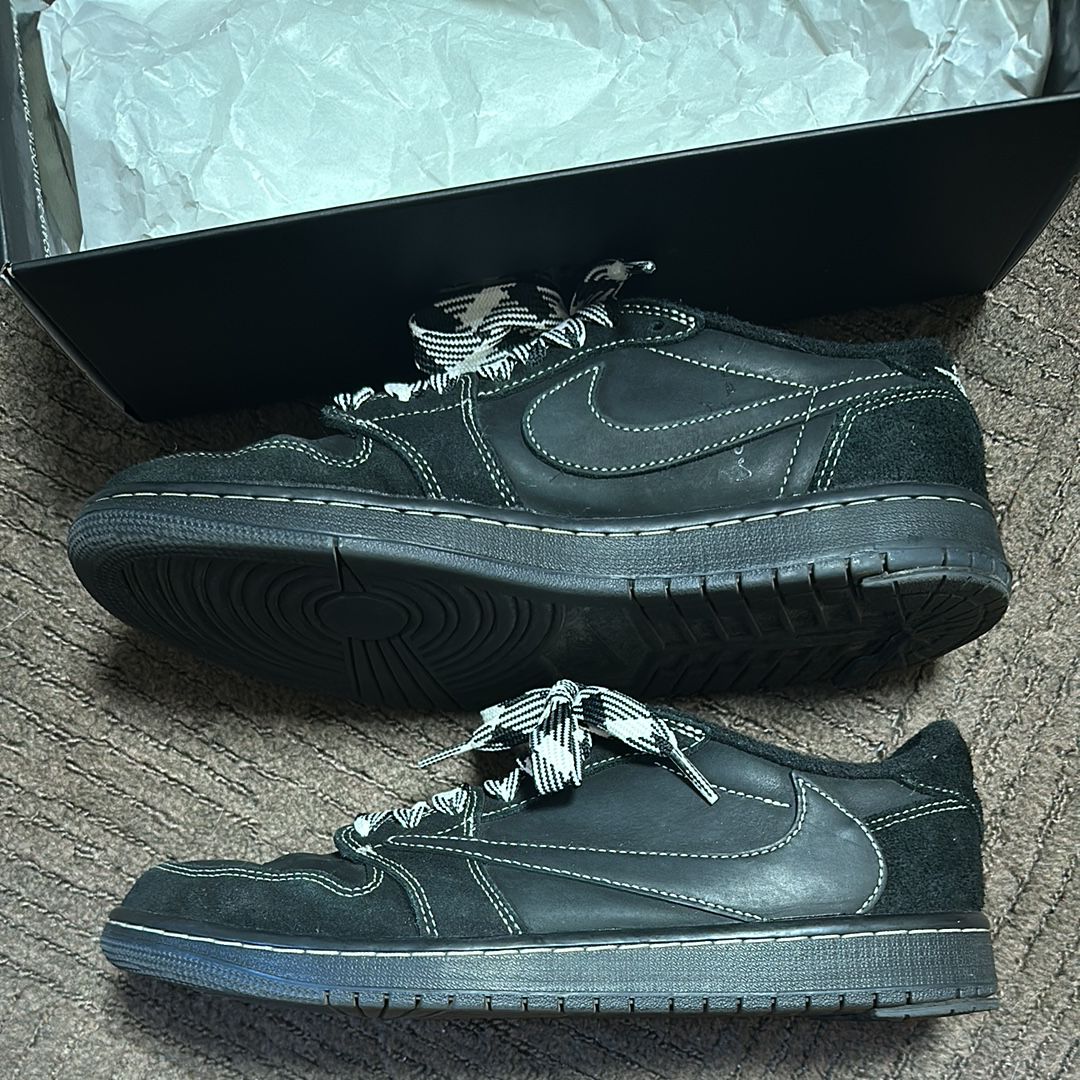 Travis Scott × Nike Air Jordan 1 Low OG SP "Black Phantom"