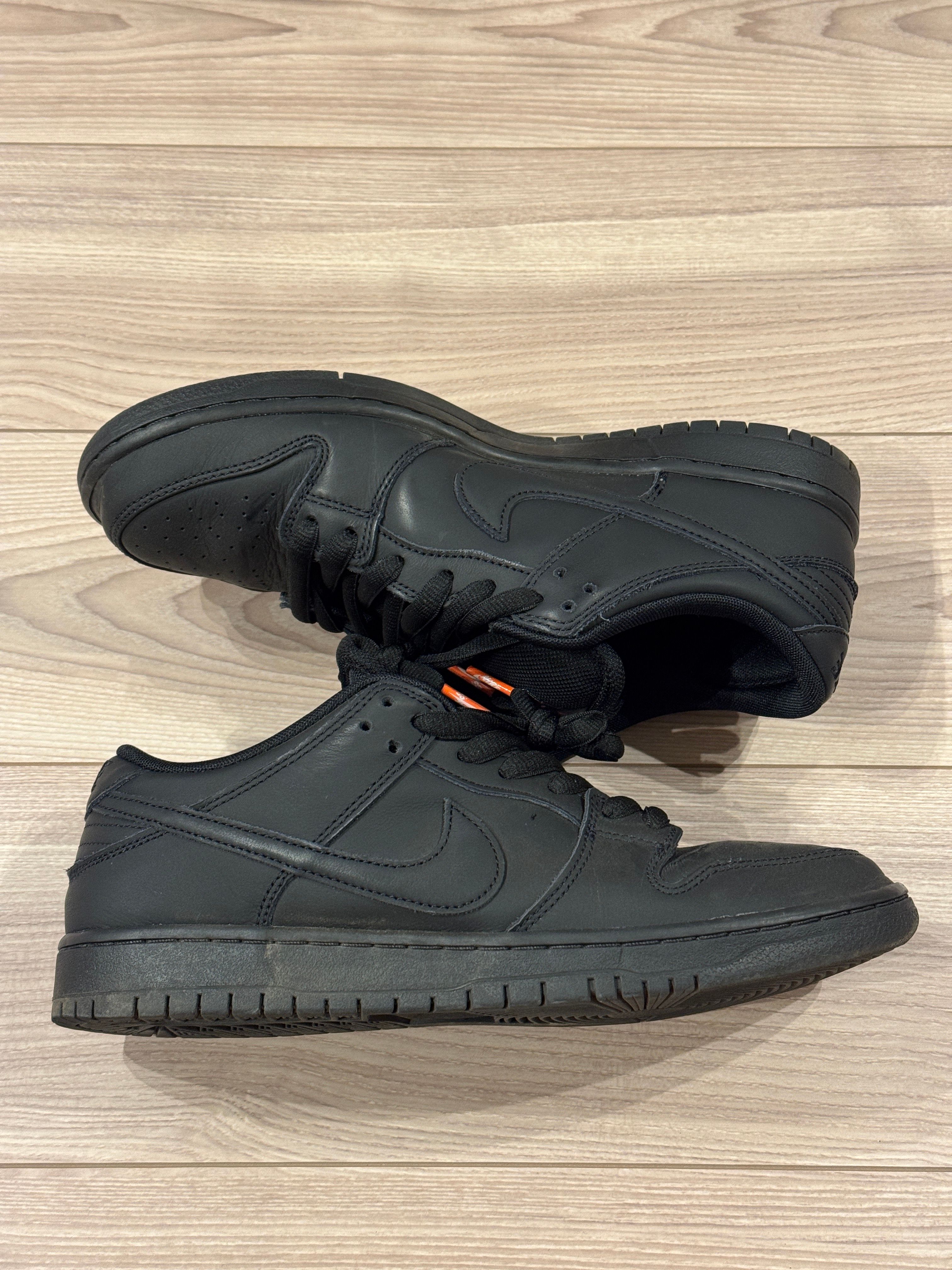 Nike SB Dunk Low Pro ISO "Triple Black"