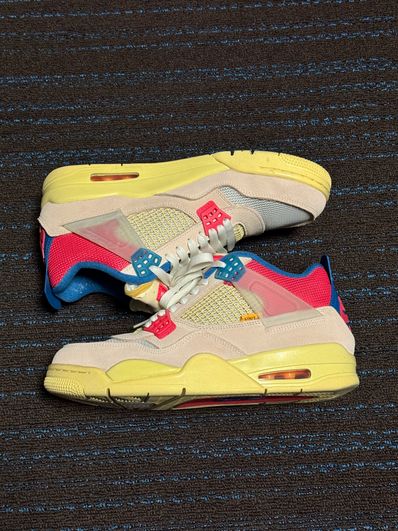 UNION × Nike Air Jordan 4 SP "Guava Ice/Light Fusion Red"