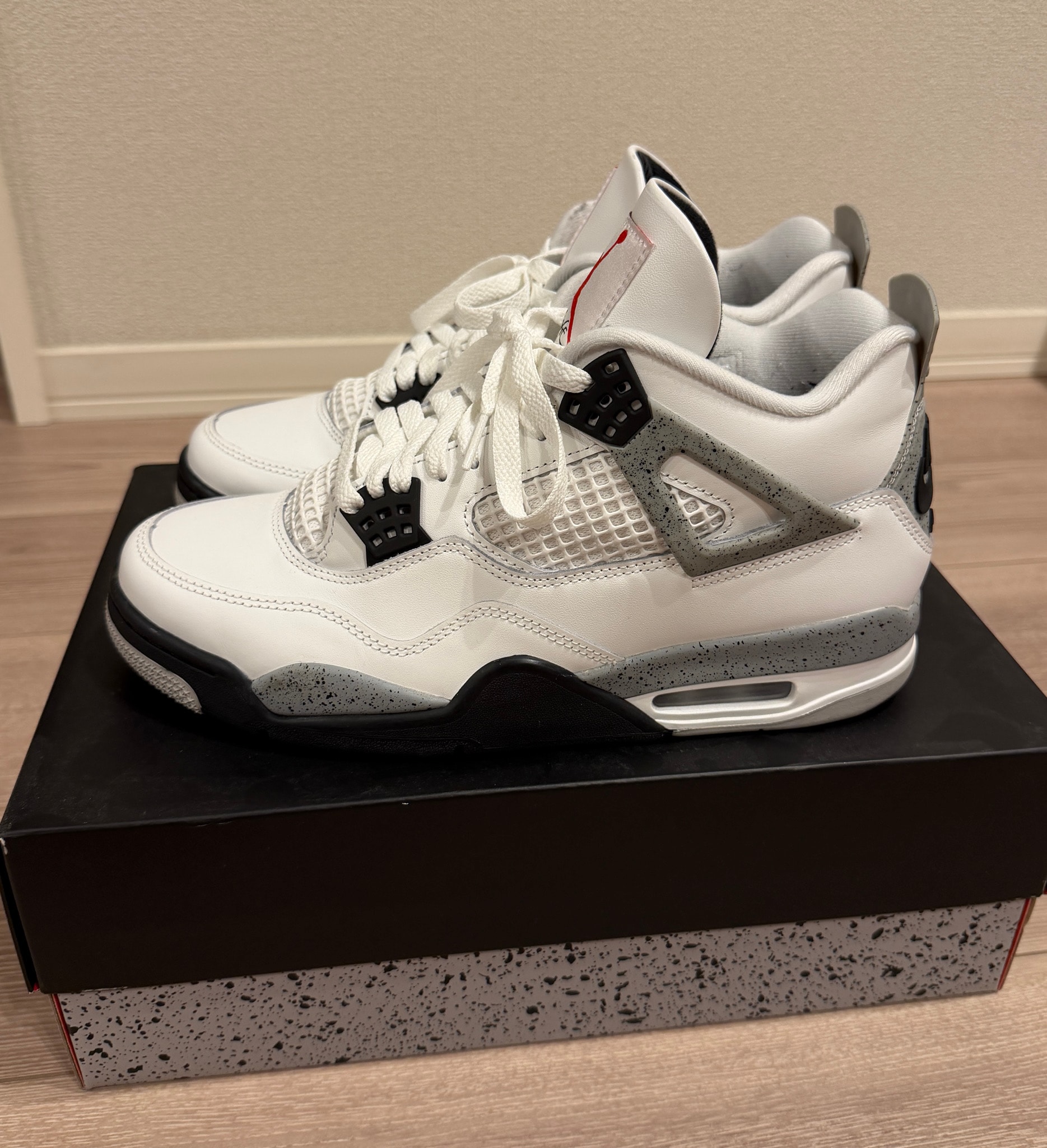 Nike Air Jordan 4 Retro "White/Cement" (2025)