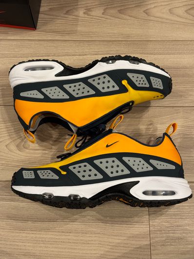 Nike Women's Air Max SNDR "Canyon Gold and Deep Ocean"