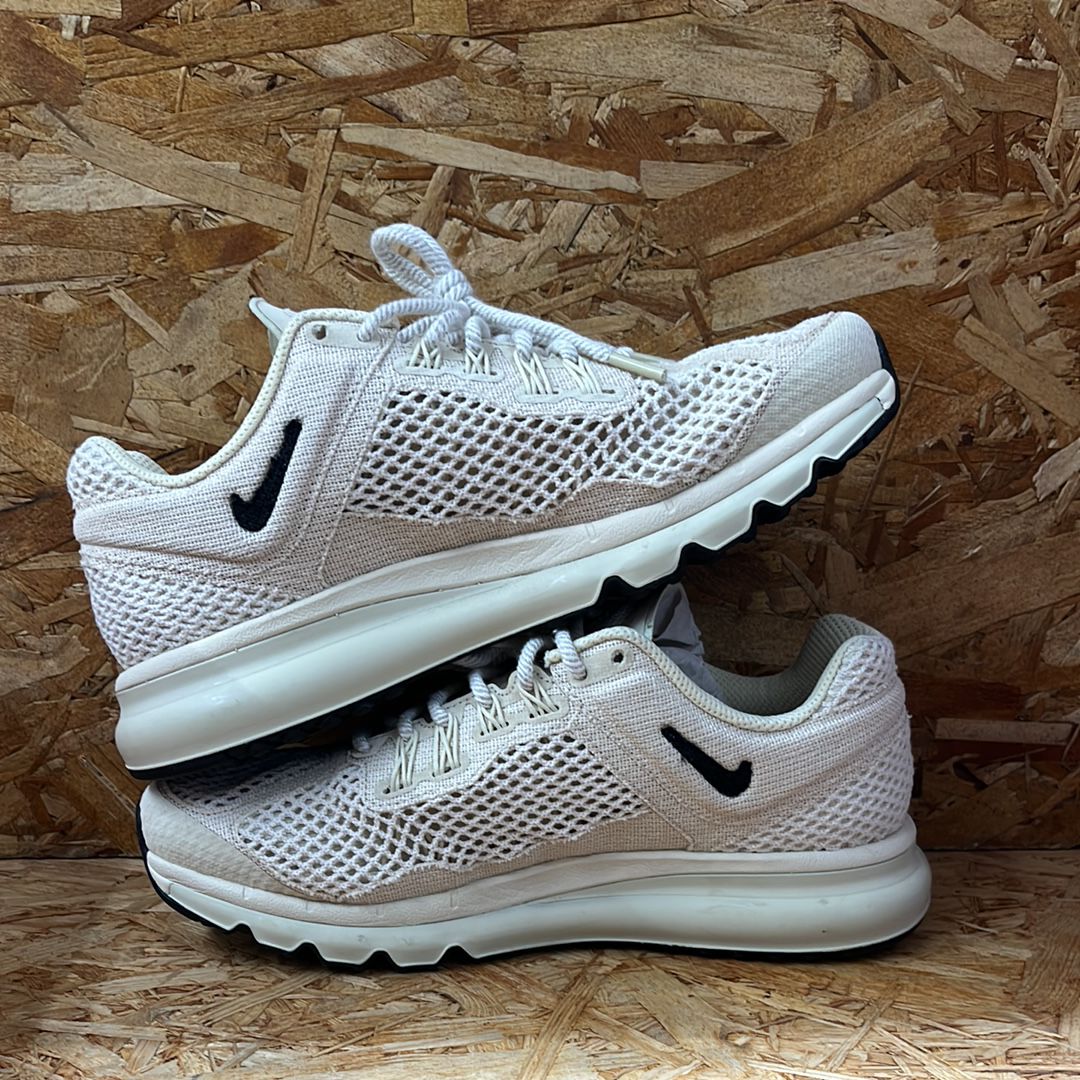 Stussy × Nike Air Max 2013 "Fossil"