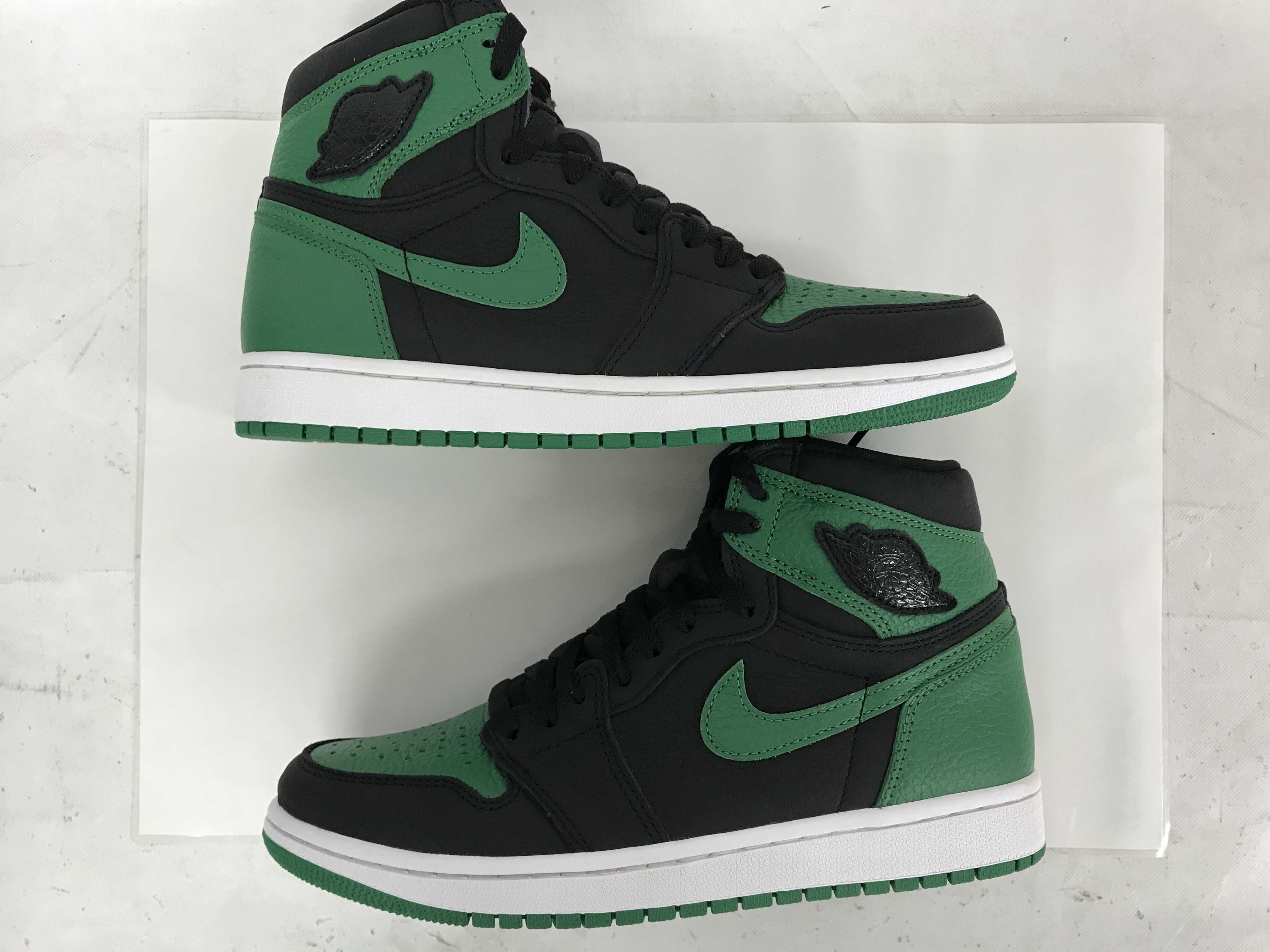 Nike Air Jordan 1 Retro High OG "Black/Pine Green" (2020)