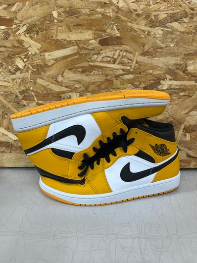 Nike Air Jordan 1 Mid "Taxi"