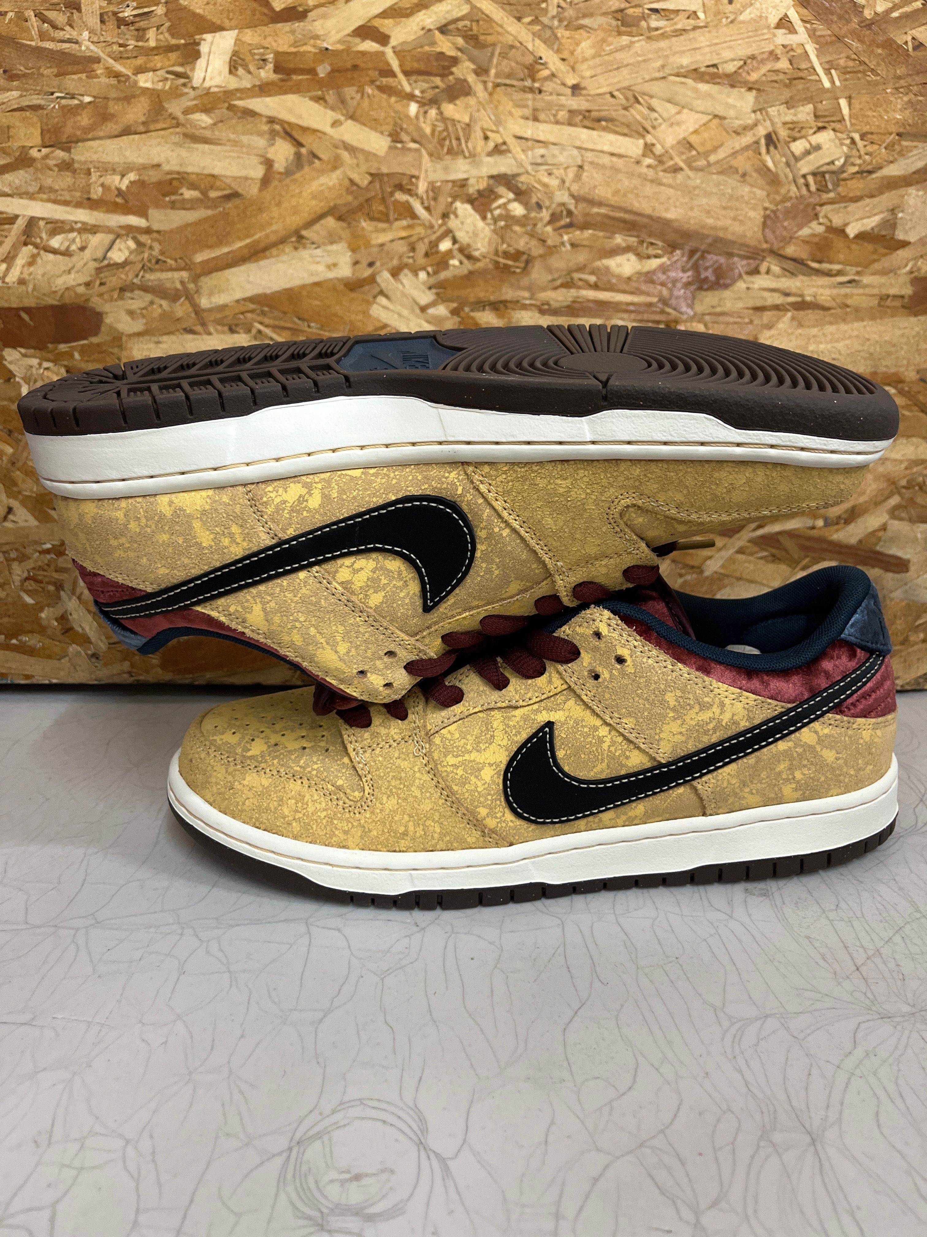 Nike SB Dunk Low Pro "City of Cinema/Celestial Gold and Dark Team Red"