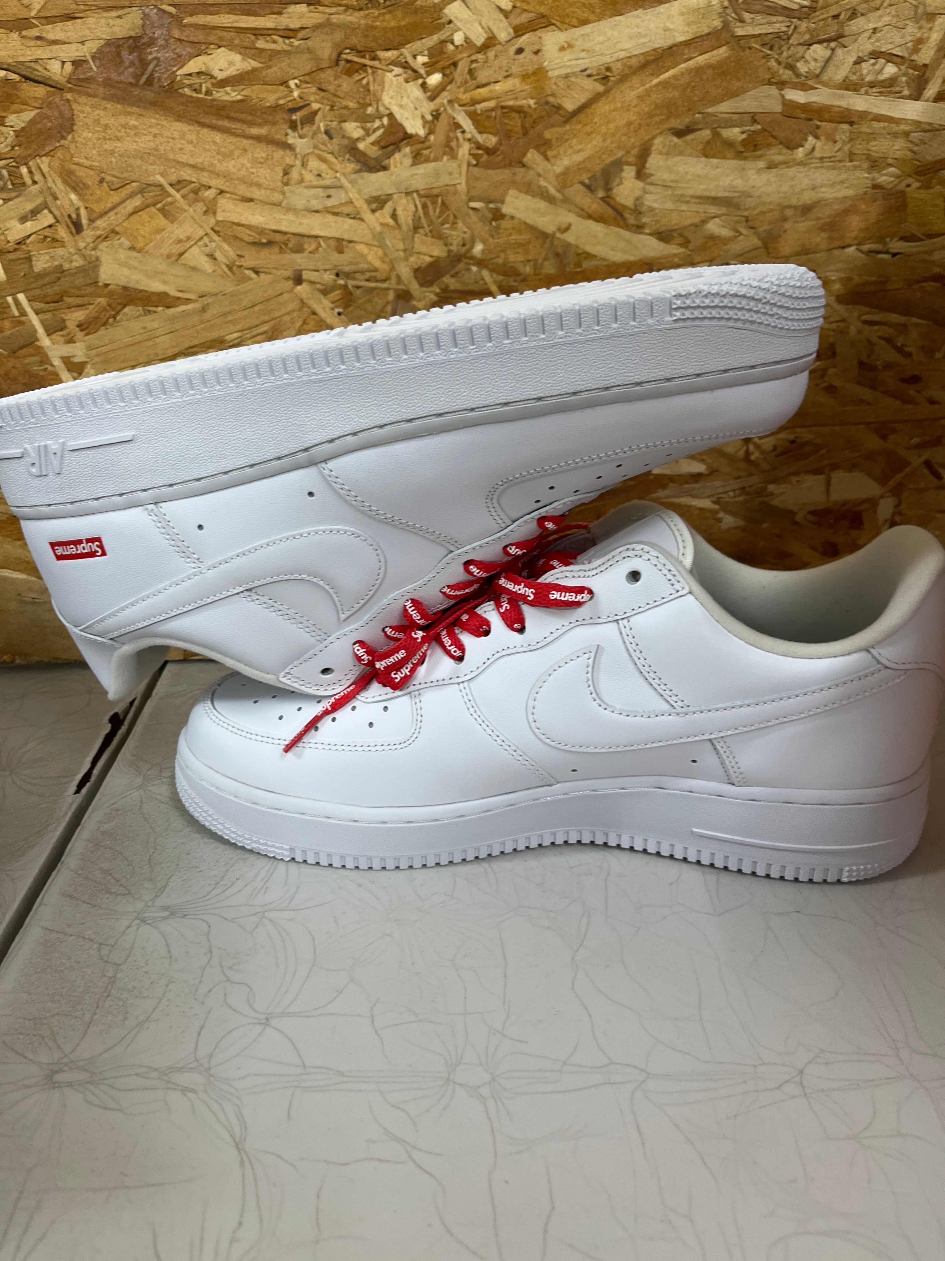 Supreme × Nike Air Force 1 Low "White"