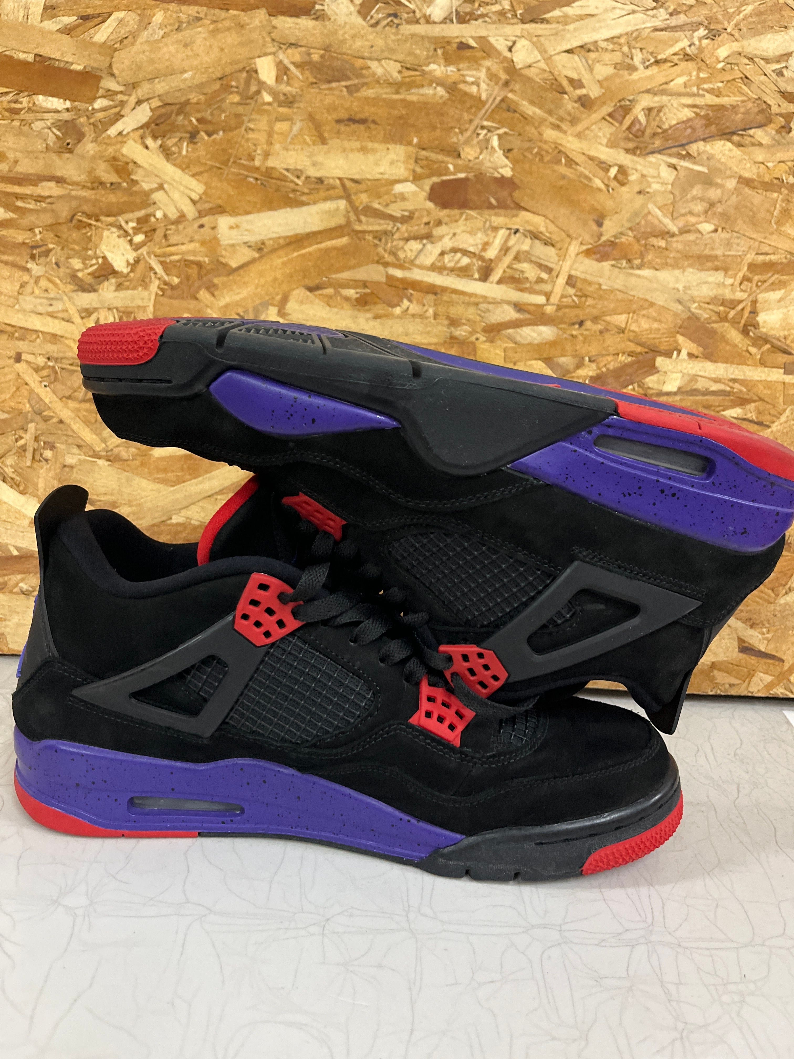 OVO × NIKE AIR JORDAN 4 RETRO DRAKE "RAPTORS"