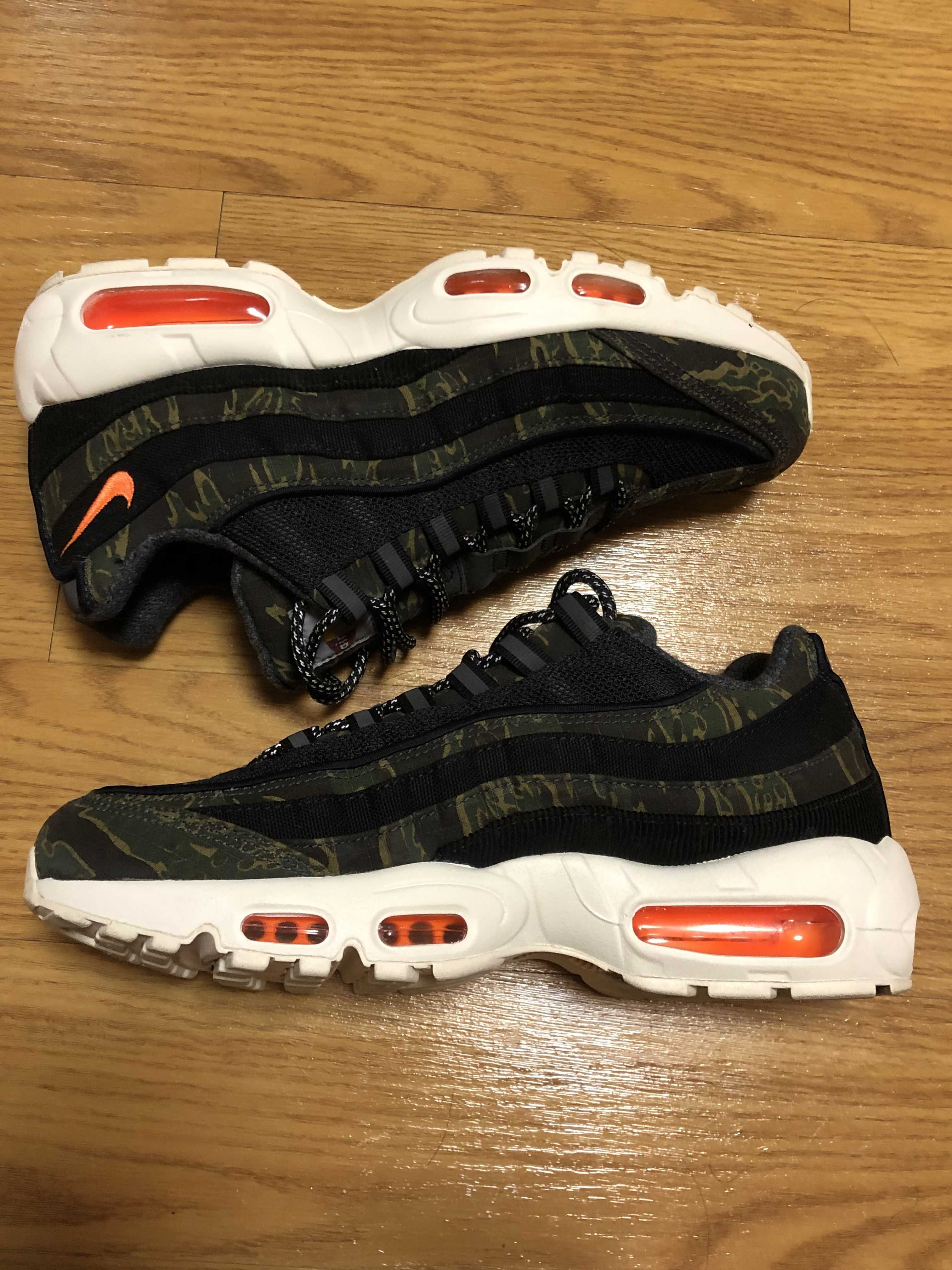 Carharte WIP × Nike Air Max 95 "Black/Sail/Total Orange"