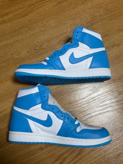 Nike Air Jordan 1 Retro High "UNC"