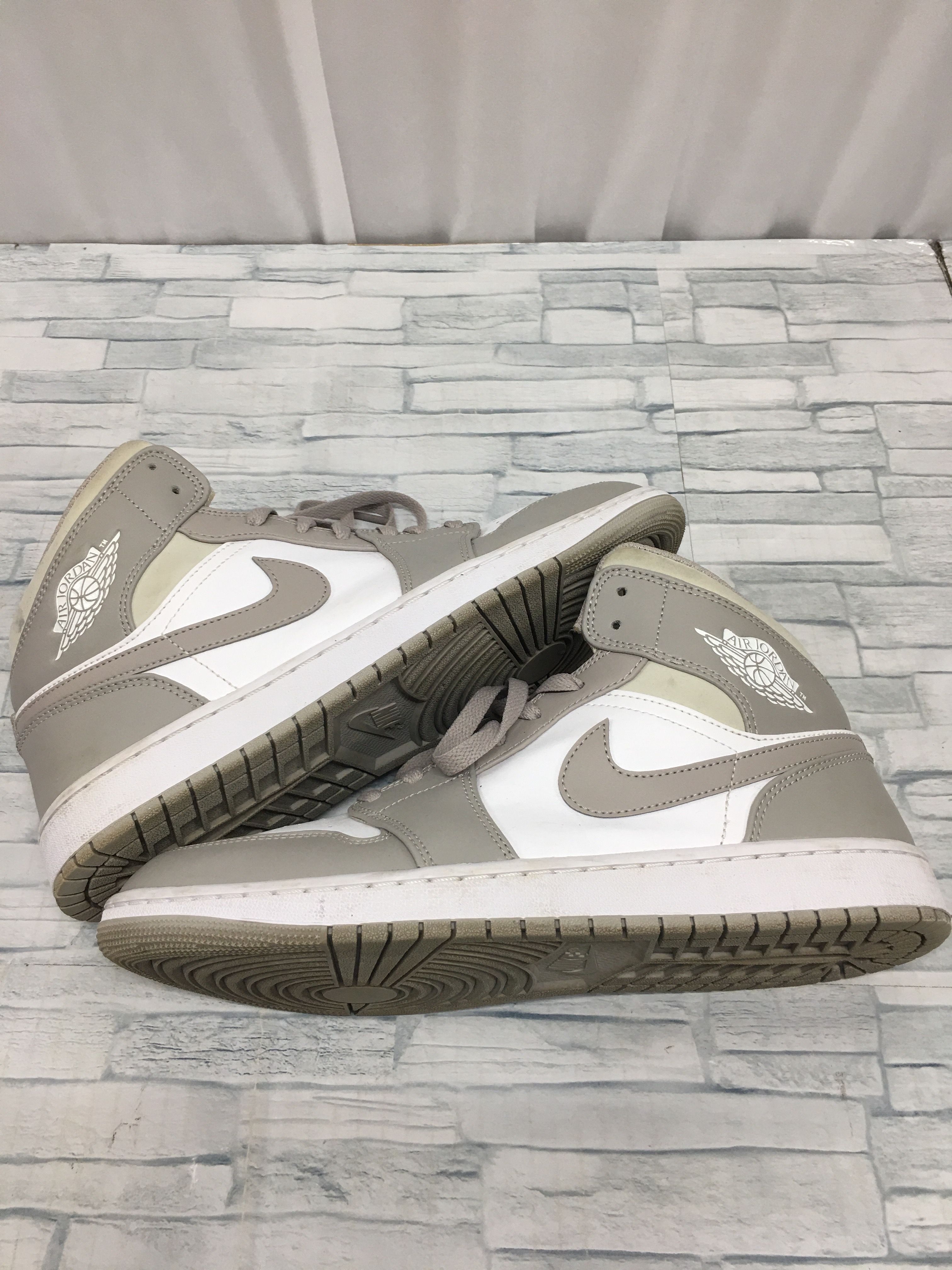 Nike Air Jordan 1 Mid "Linen"