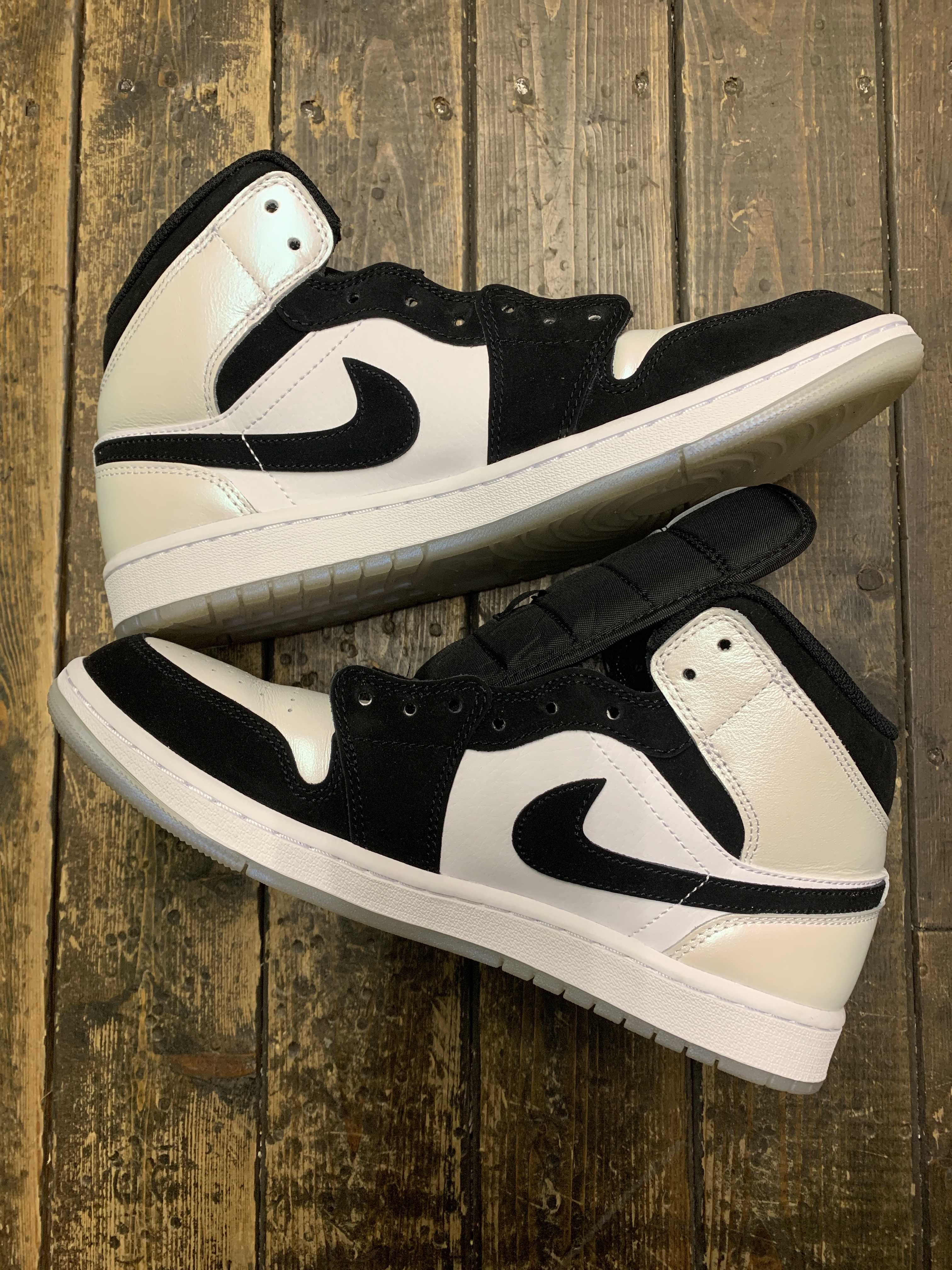 Nike Air Jordan 1 Mid "Omega/Black/White"