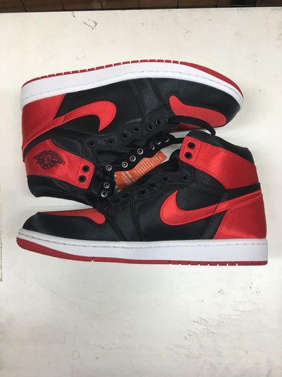 Nike Women's Air Jordan 1 Retro High OG "Satin Bred"